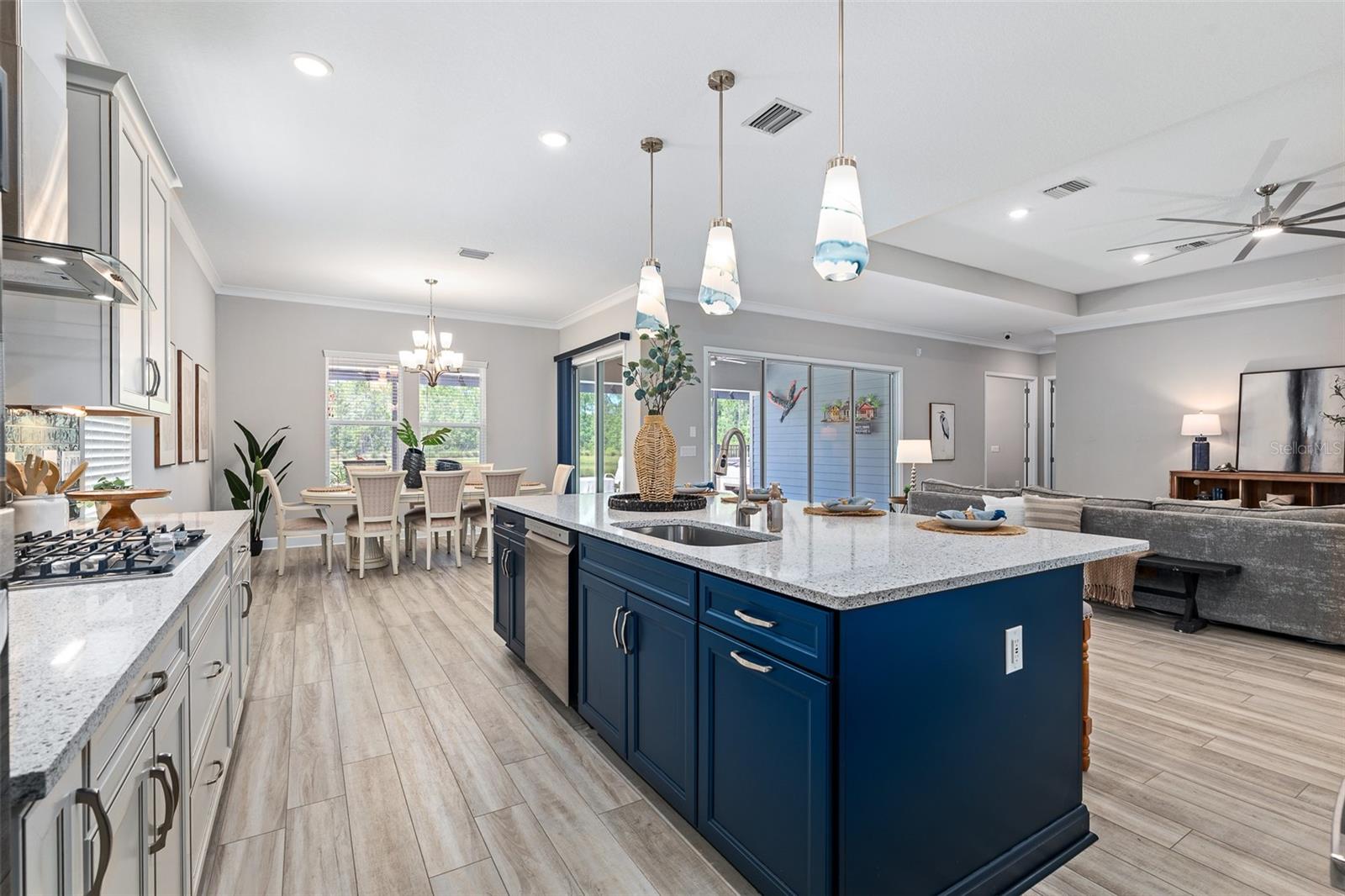 83 REVERIE DR N