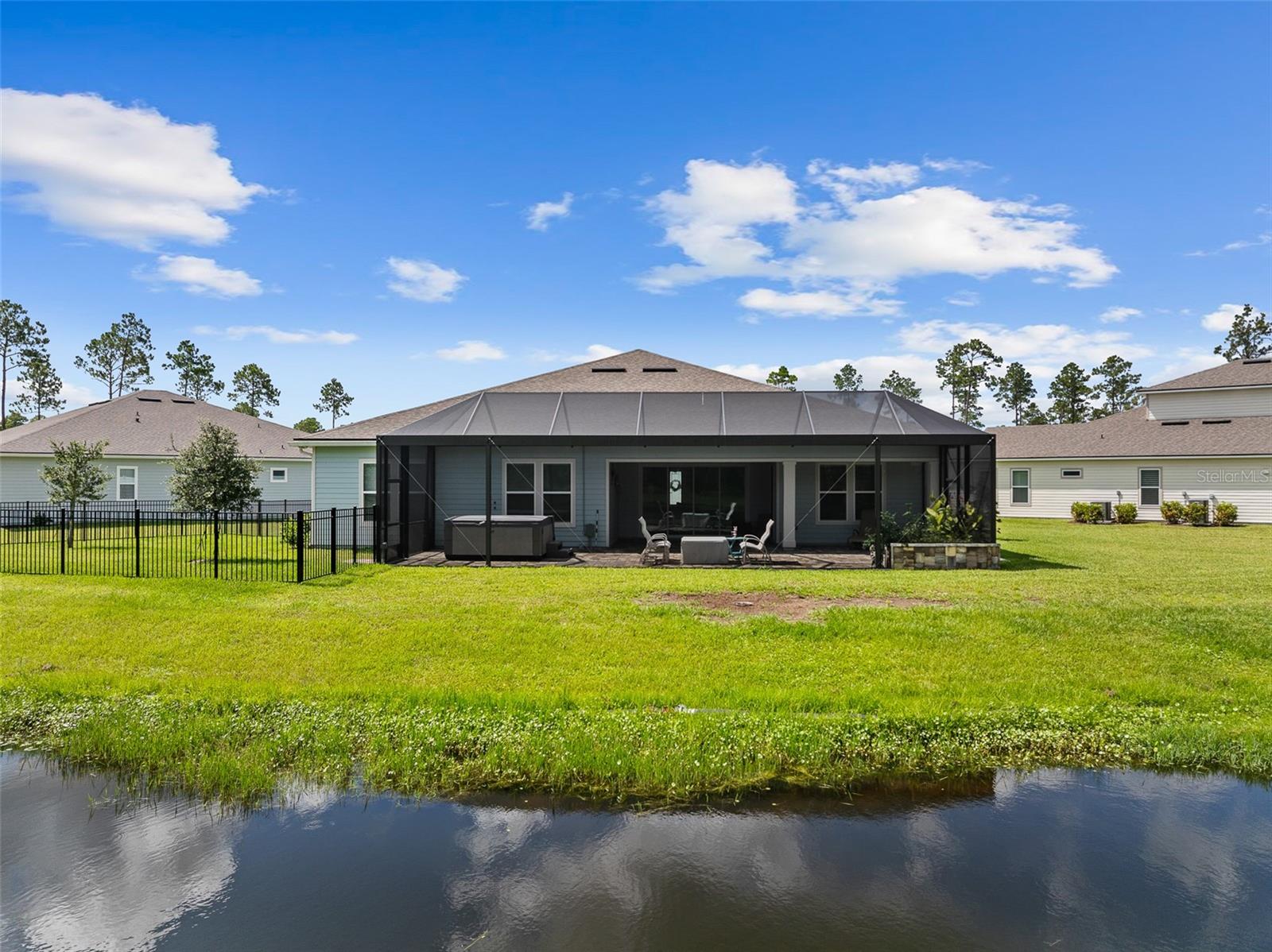 83 REVERIE DR N