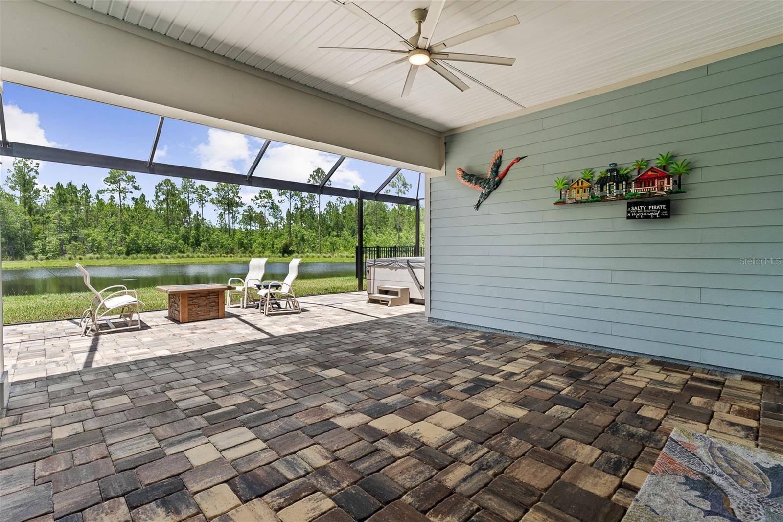 83 REVERIE DR N