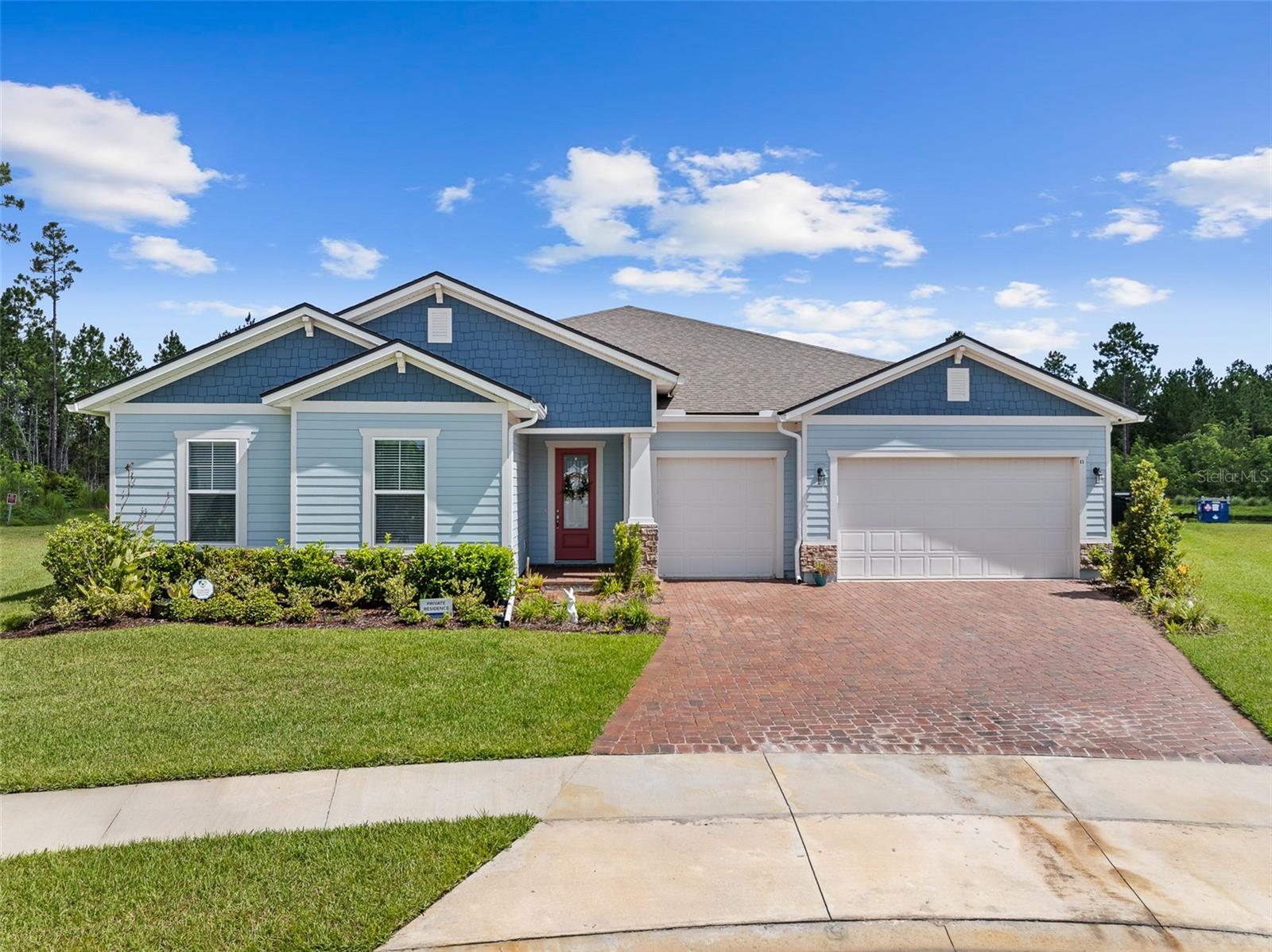 83 REVERIE DR N