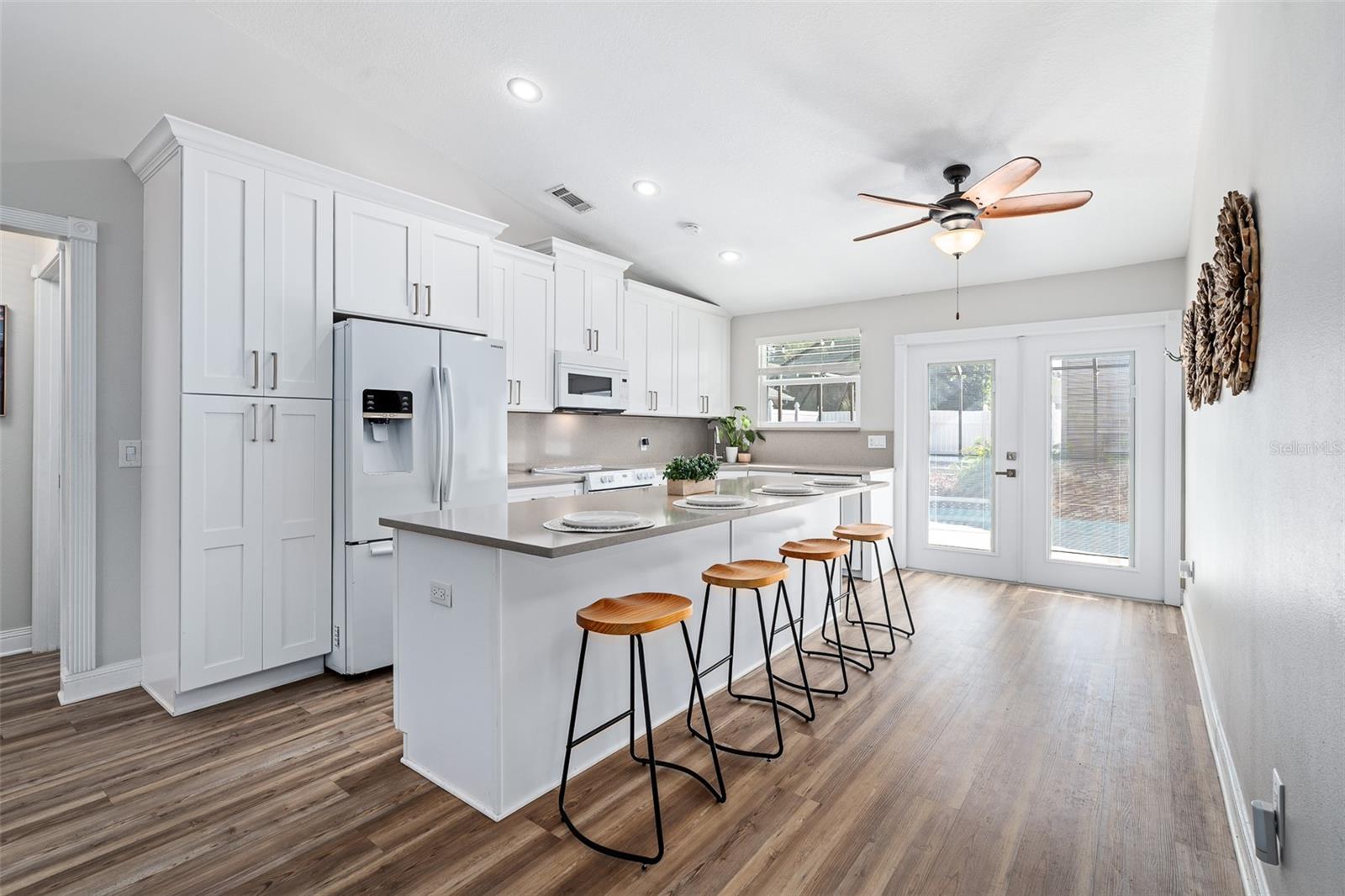 2135 S FLAGLER AVE