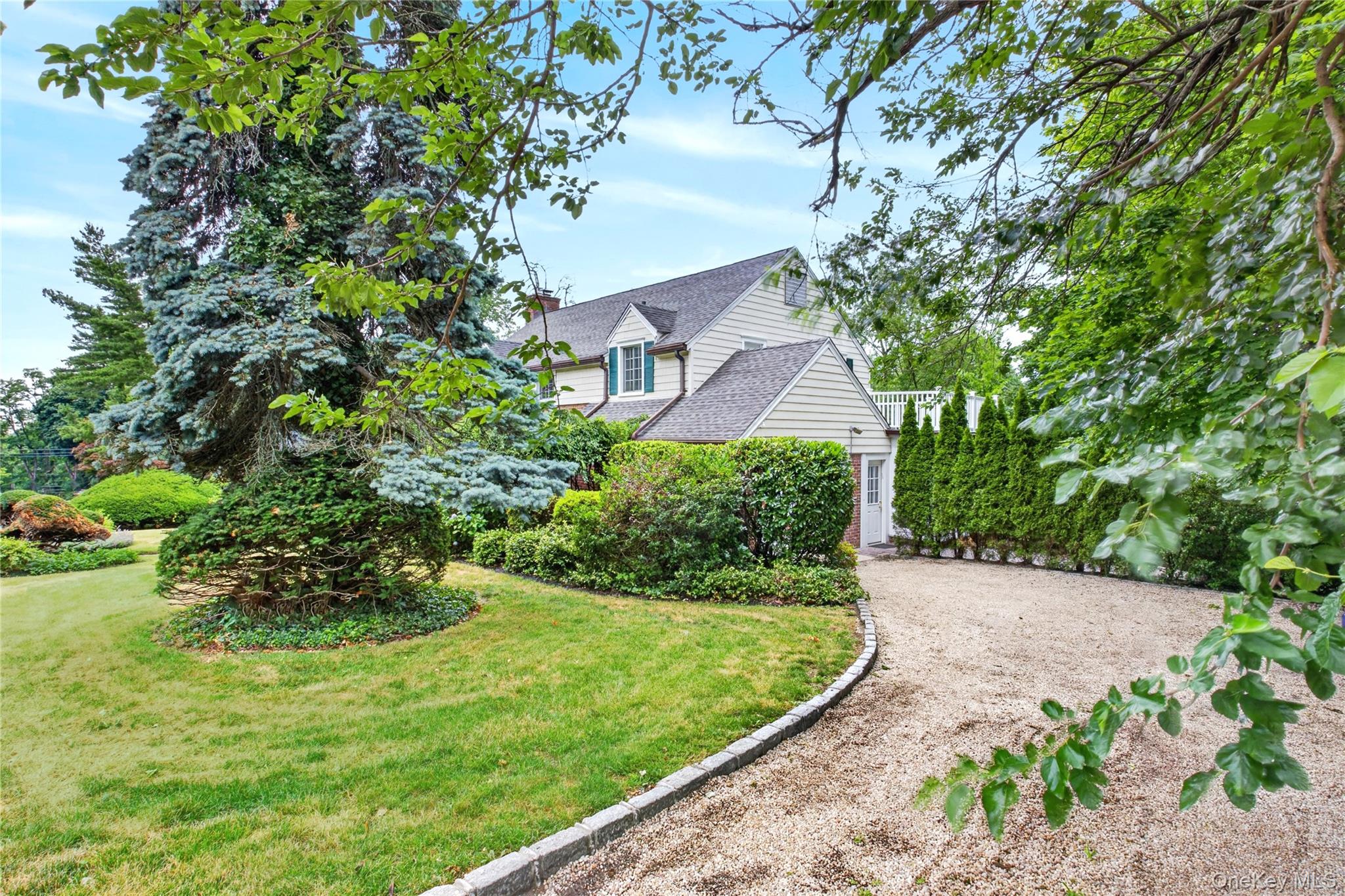 10 Ridge Drive