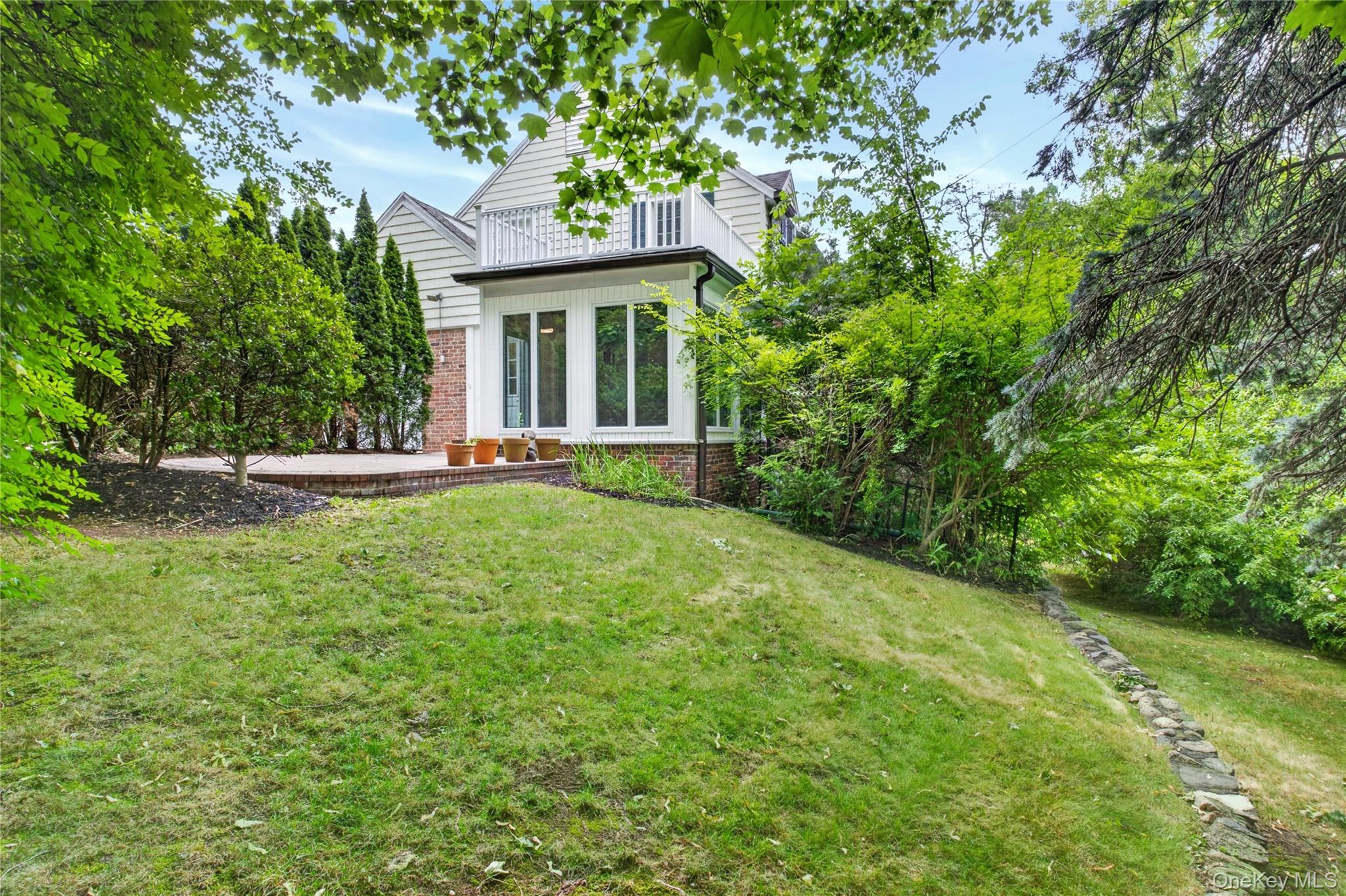 10 Ridge Drive