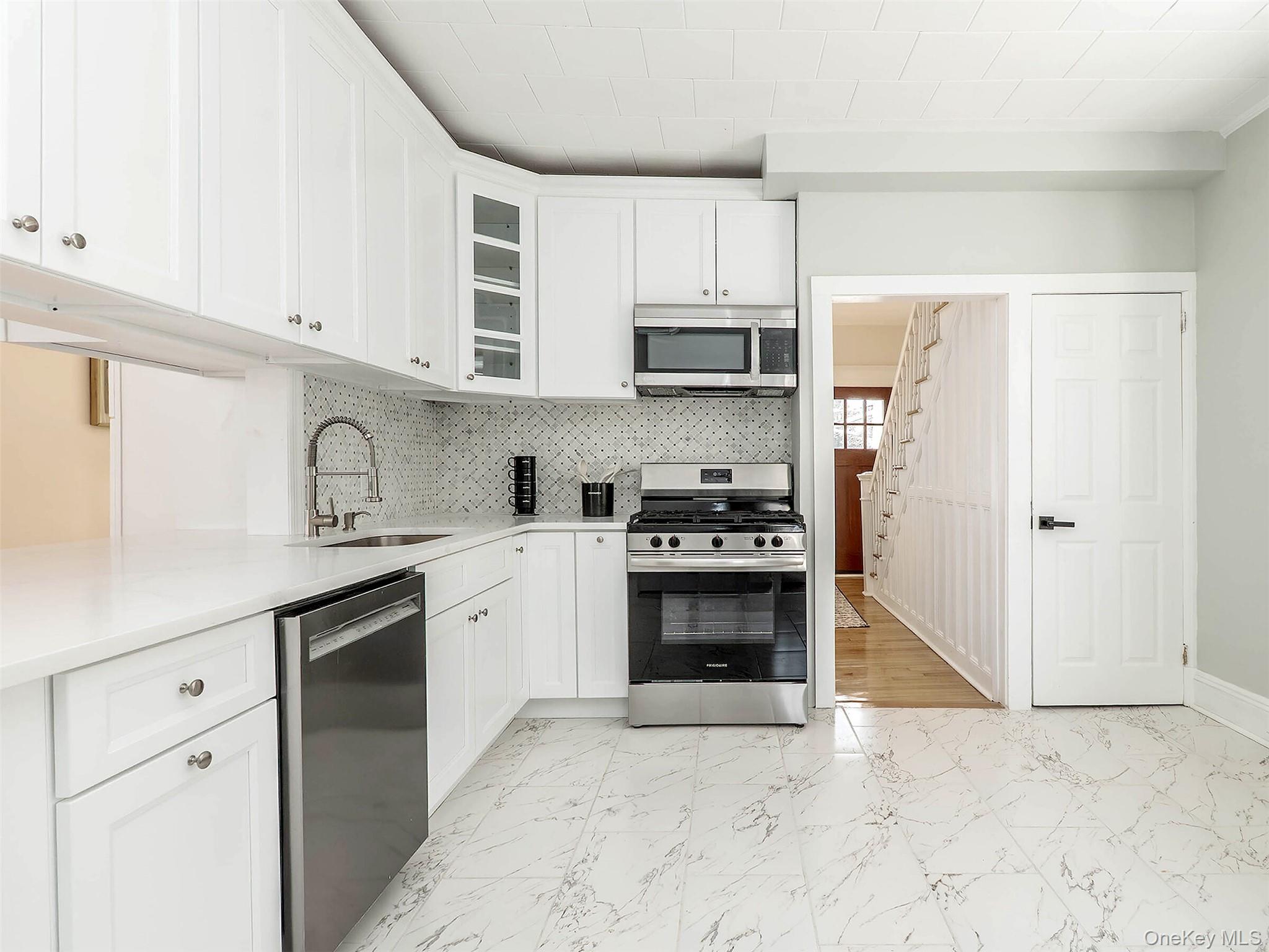 85 Webster Avenue