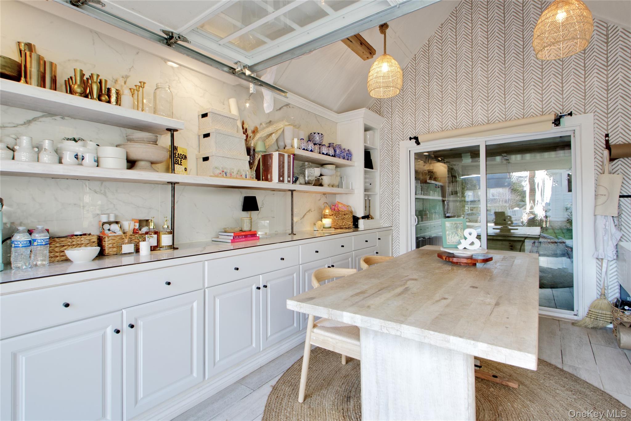 97 Bar Beach Road