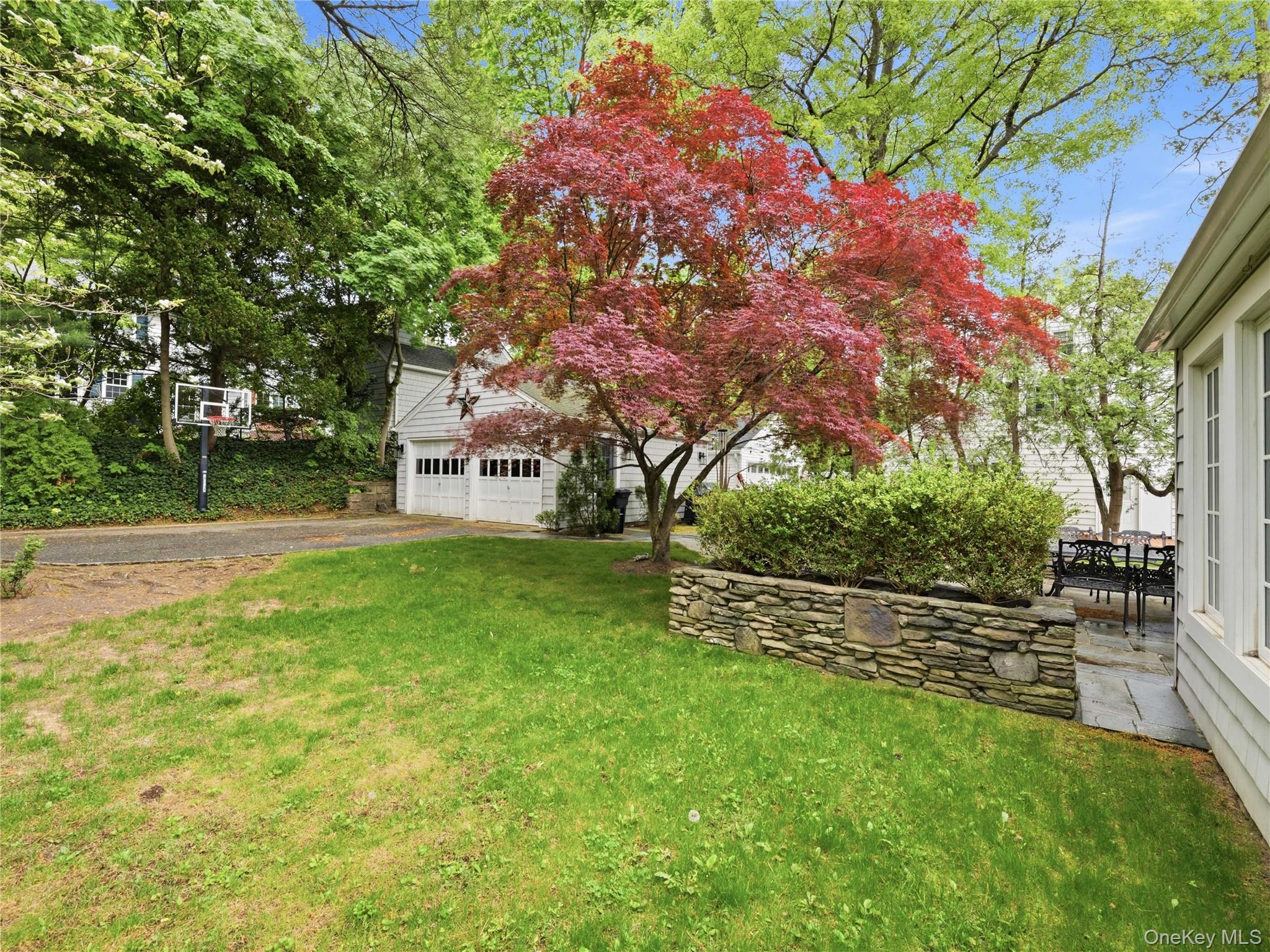 2 Longview Road