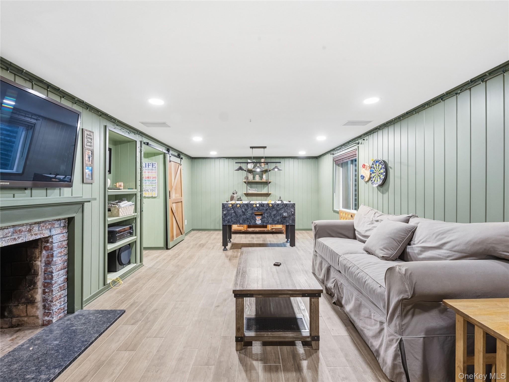2 Longview Road