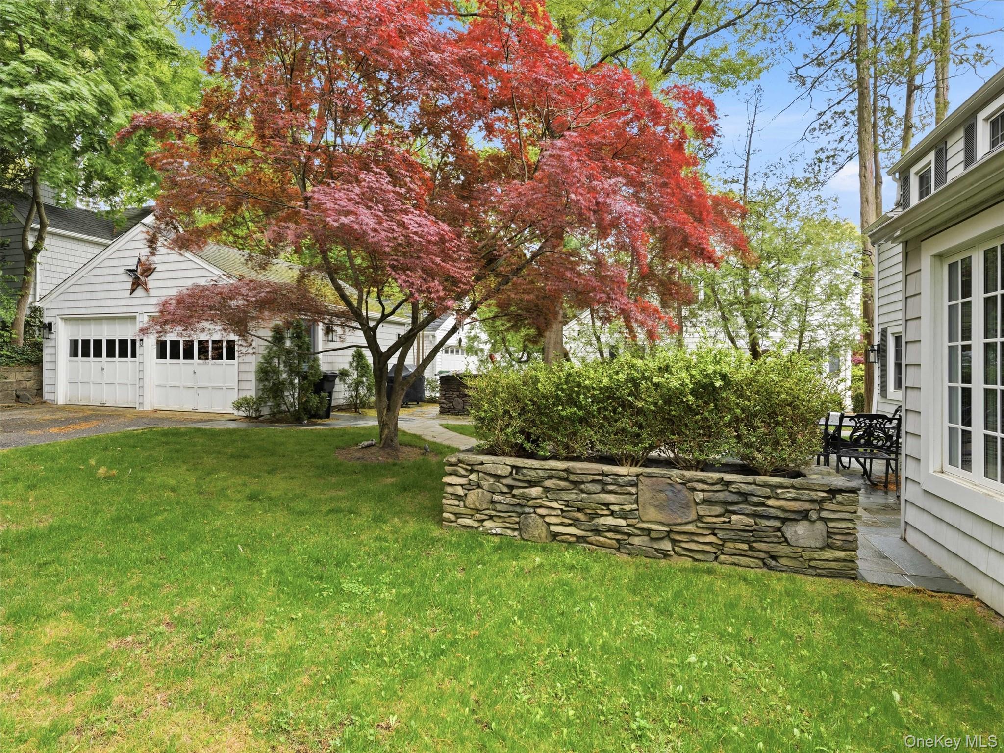 2 Longview Road