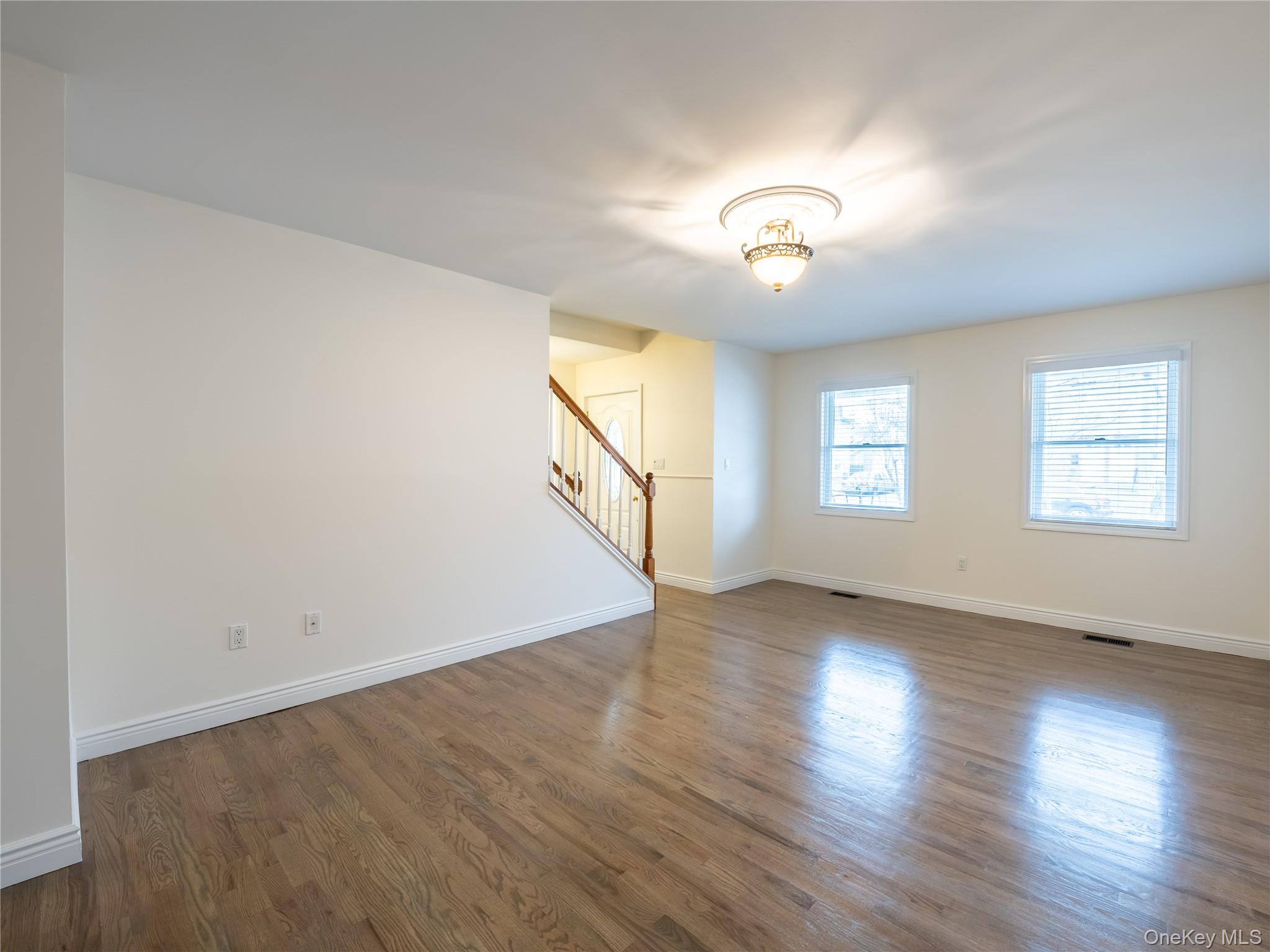 21 Marwood Road N