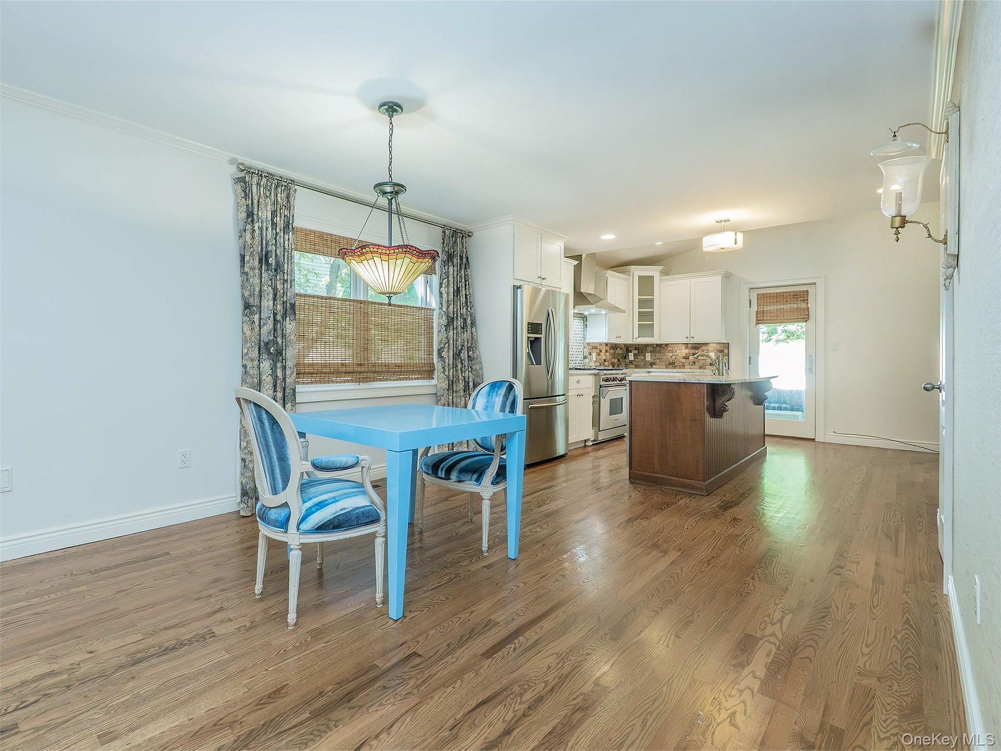 21 Marwood Road N