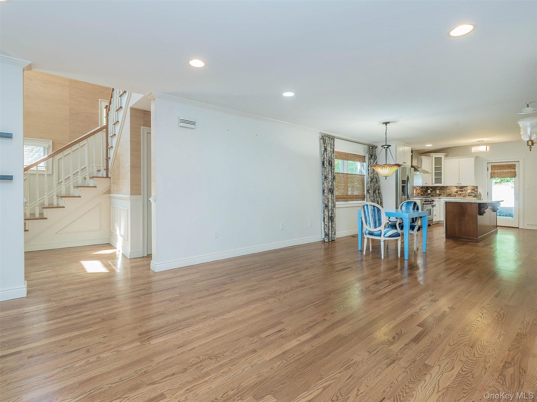 21 Marwood Road N