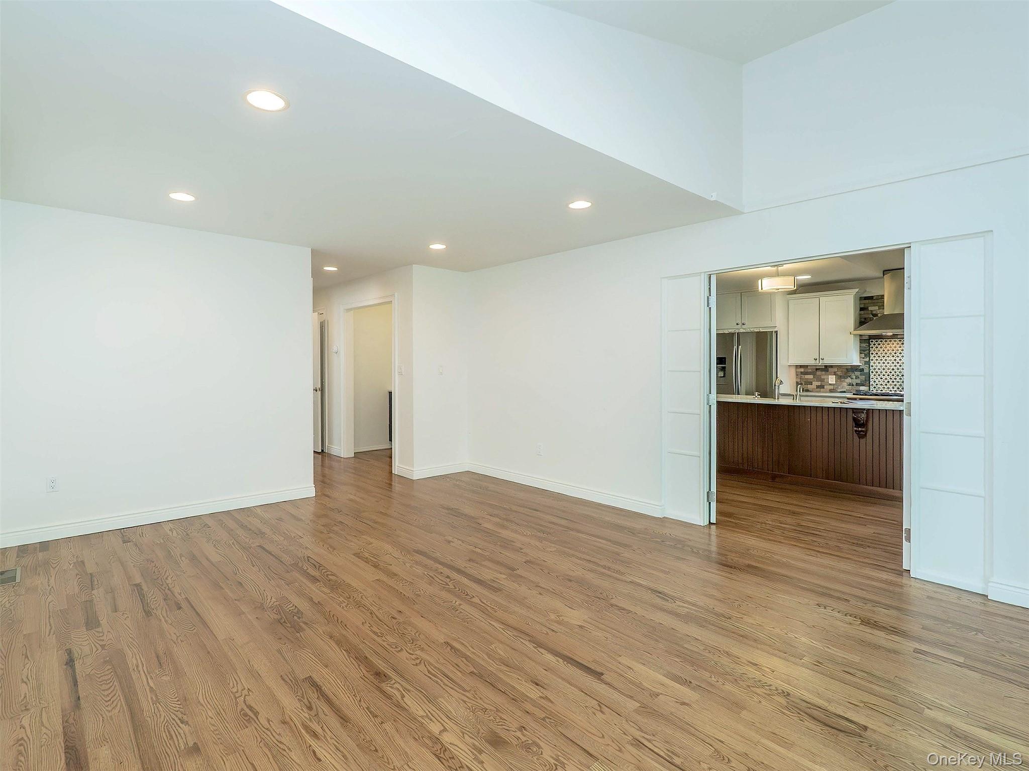 21 Marwood Road N