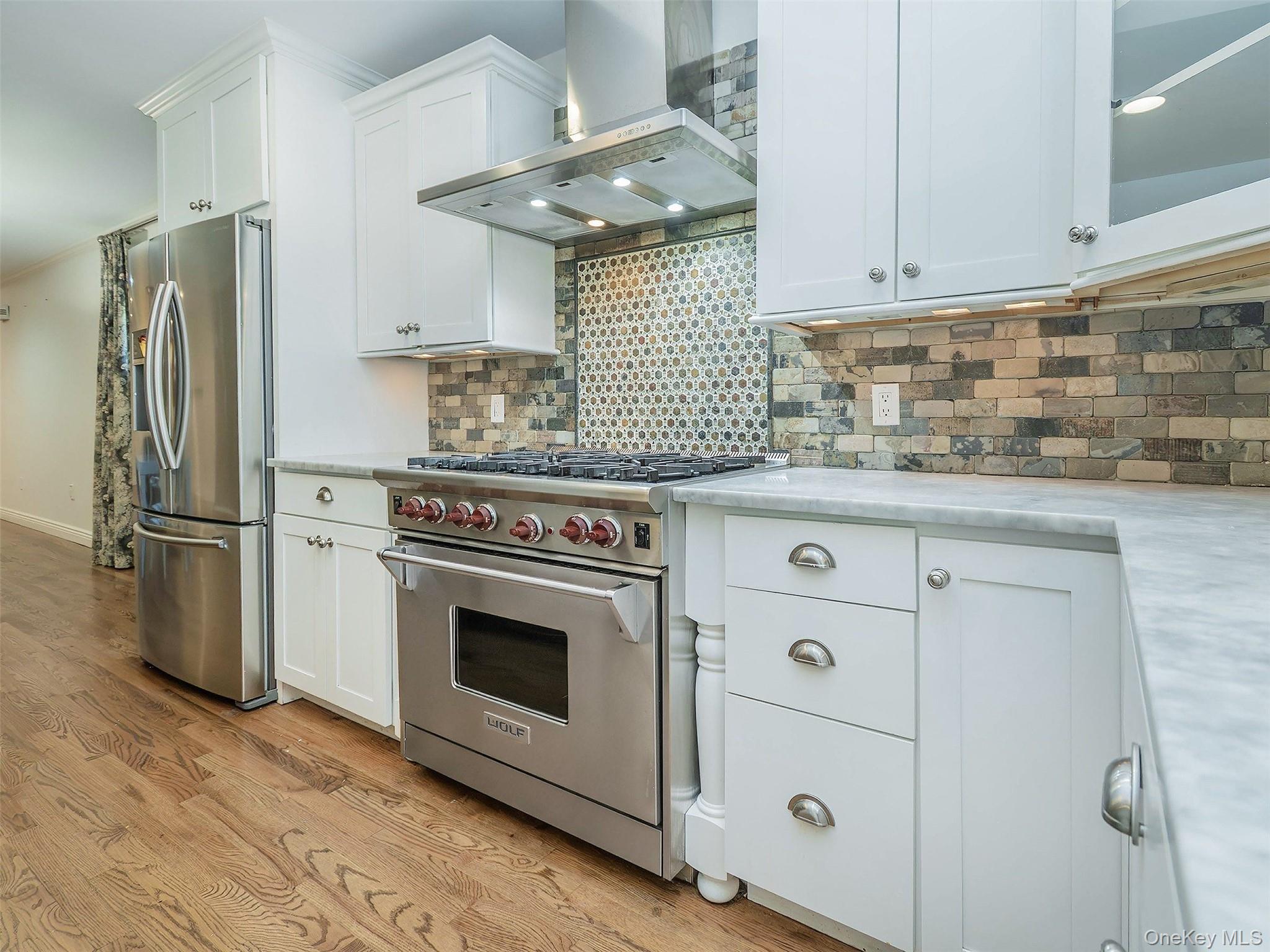 21 Marwood Road N