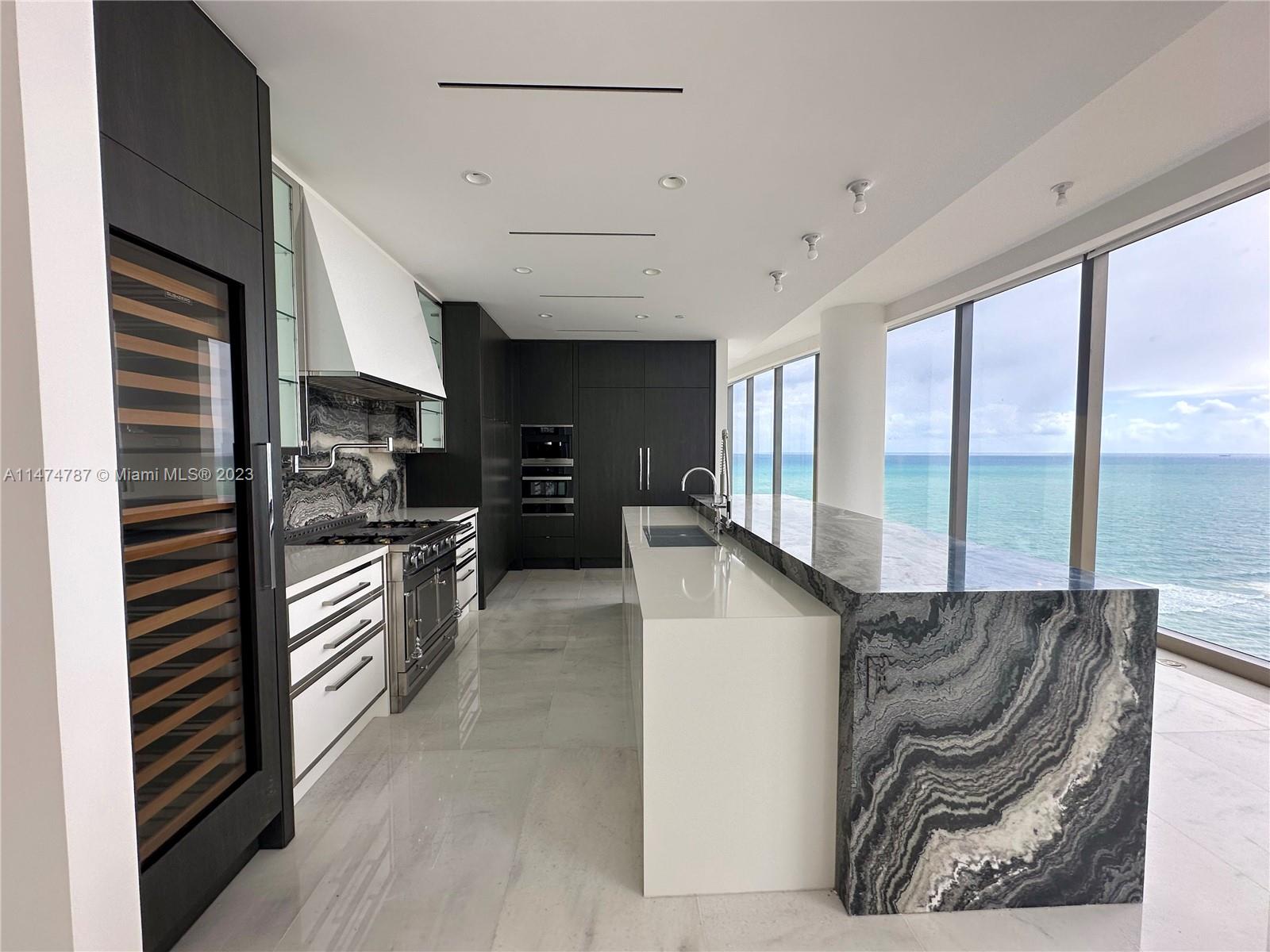 17901 COLLINS AVENUE # 2204