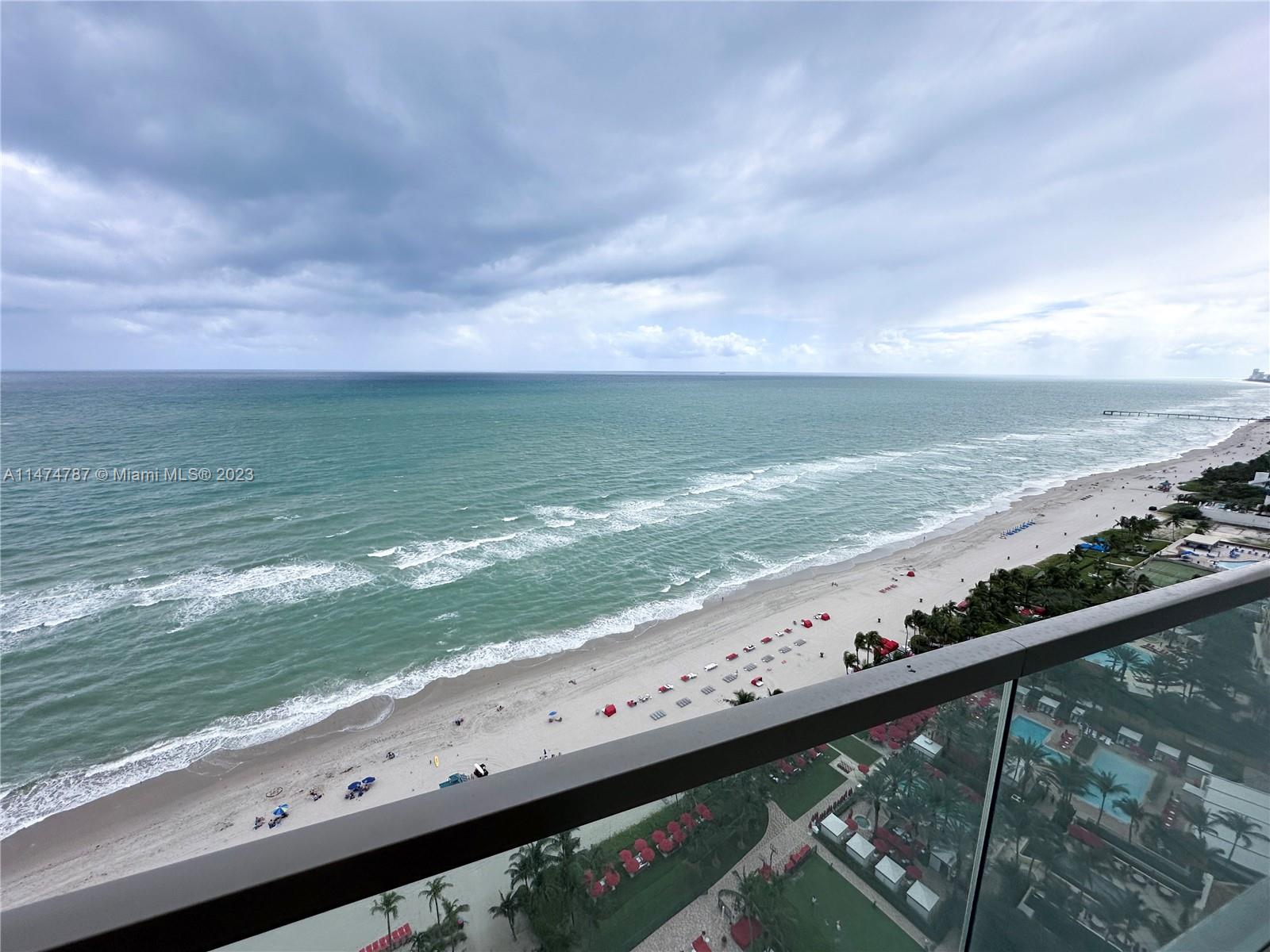 17901 COLLINS AVENUE # 2204