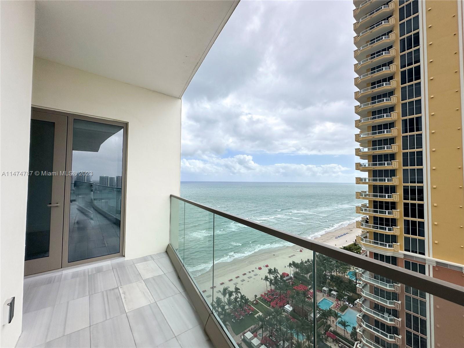 17901 COLLINS AVENUE # 2204