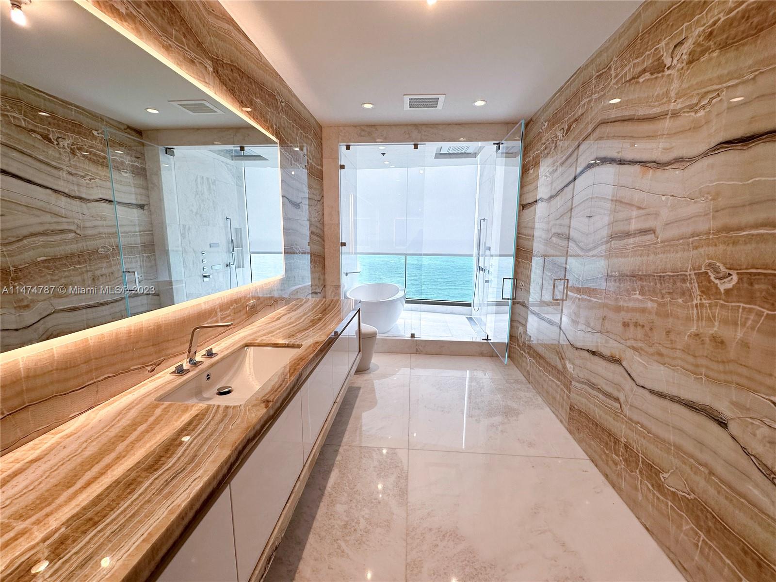 17901 COLLINS AVENUE # 2204