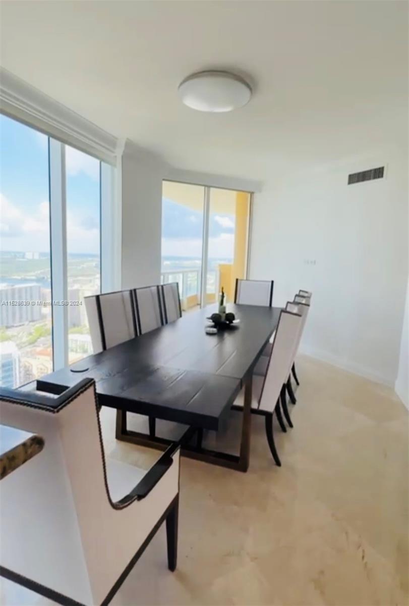 17875 Collins Ave # 4106