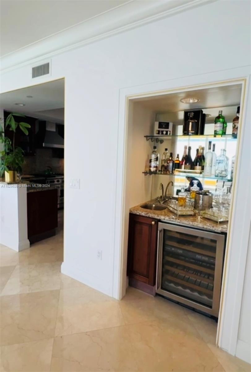 17875 Collins Ave # 4106