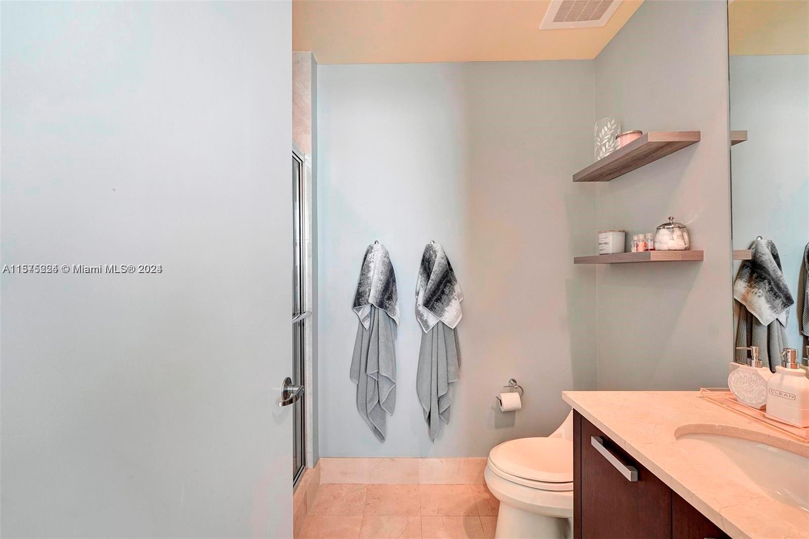 18101 Collins Ave # 1105