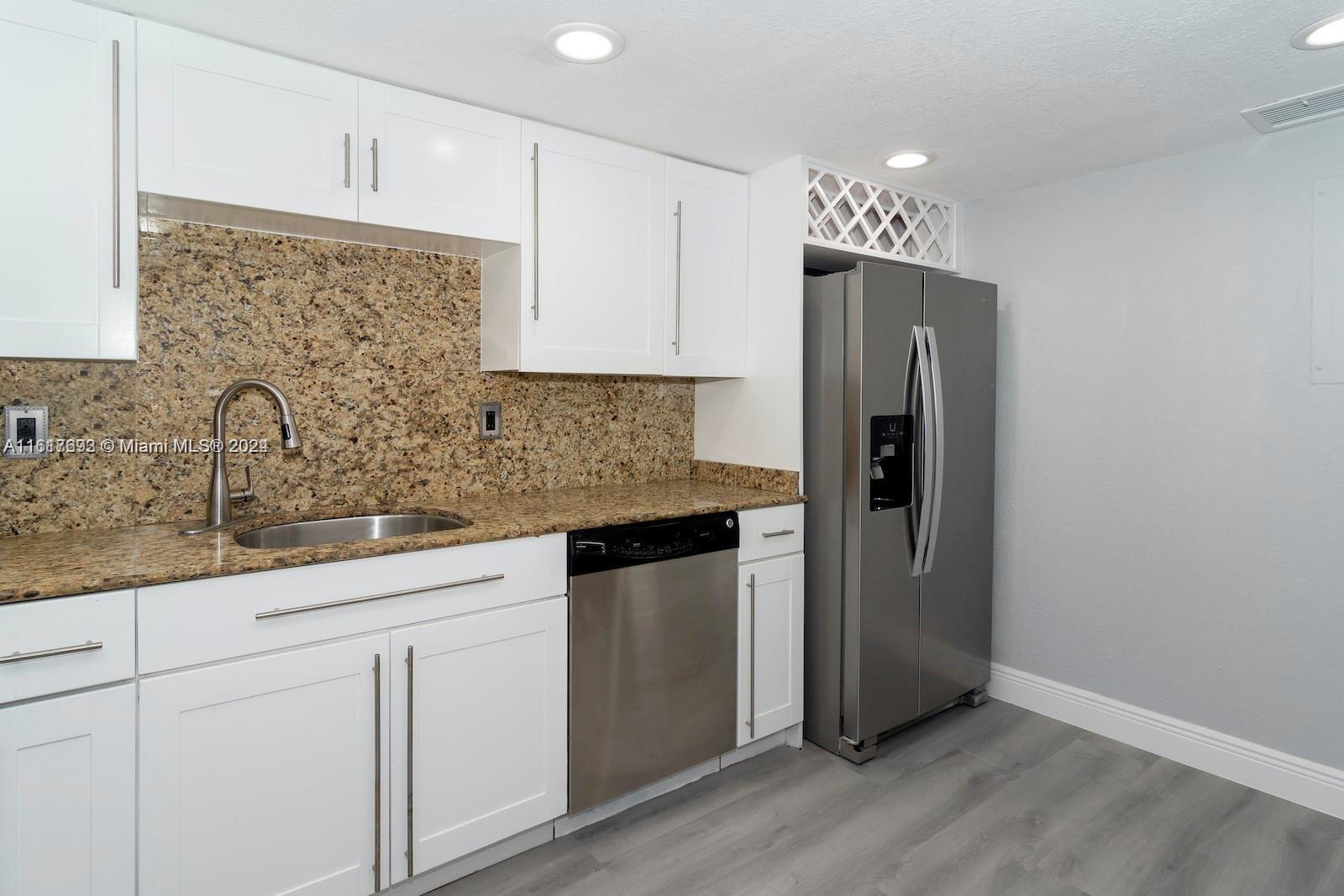 9273 Collins Ave # 501