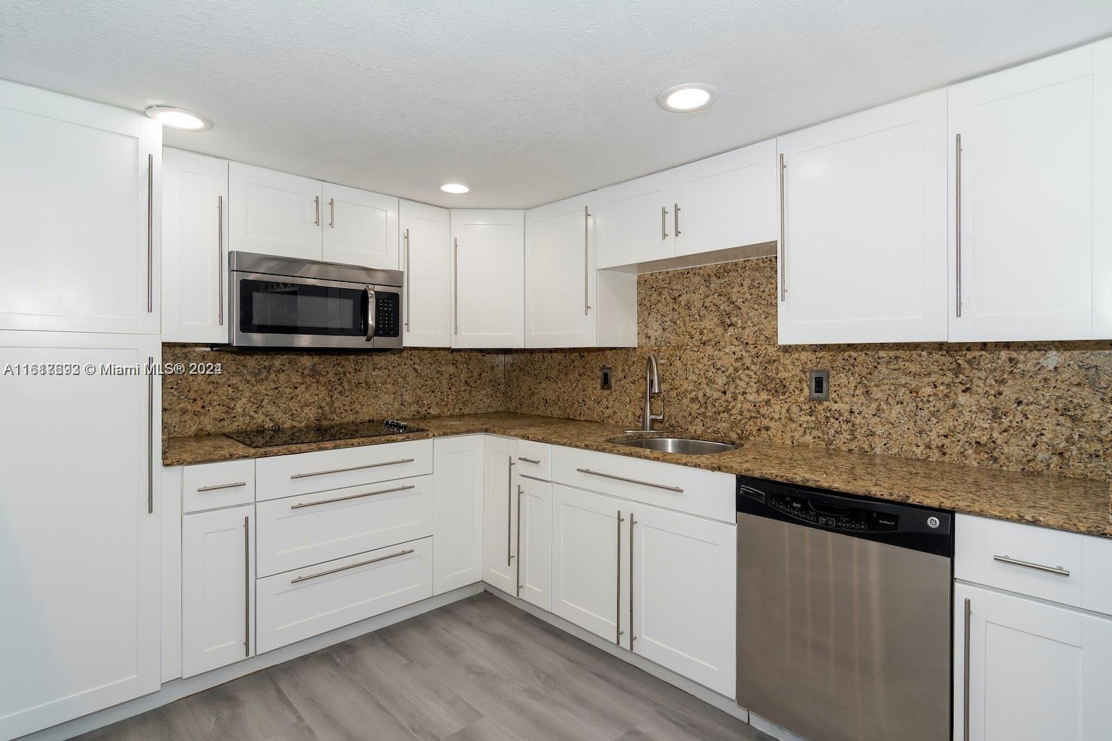 9273 Collins Ave # 501