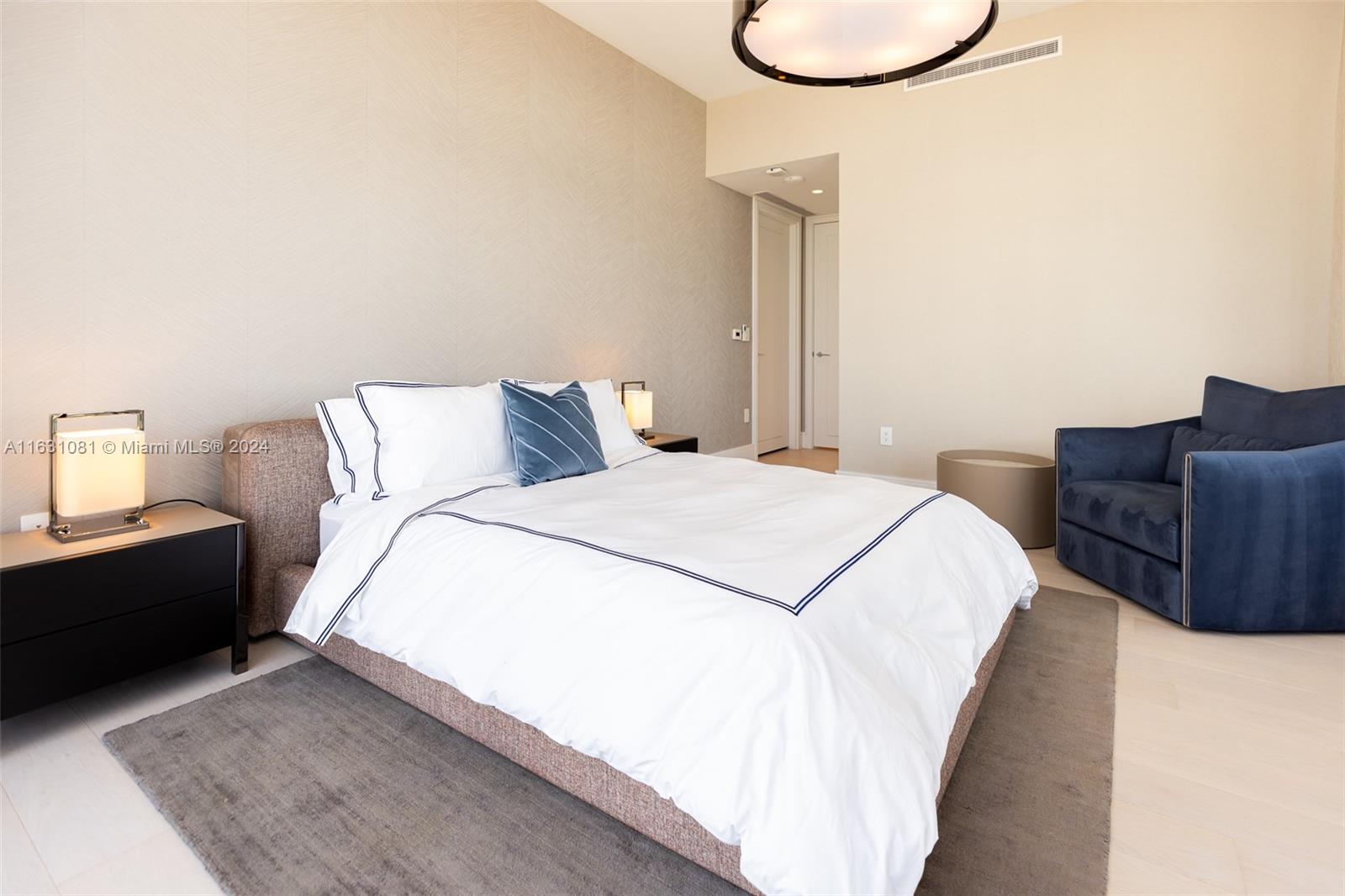17975 Collins Avenue # 3202