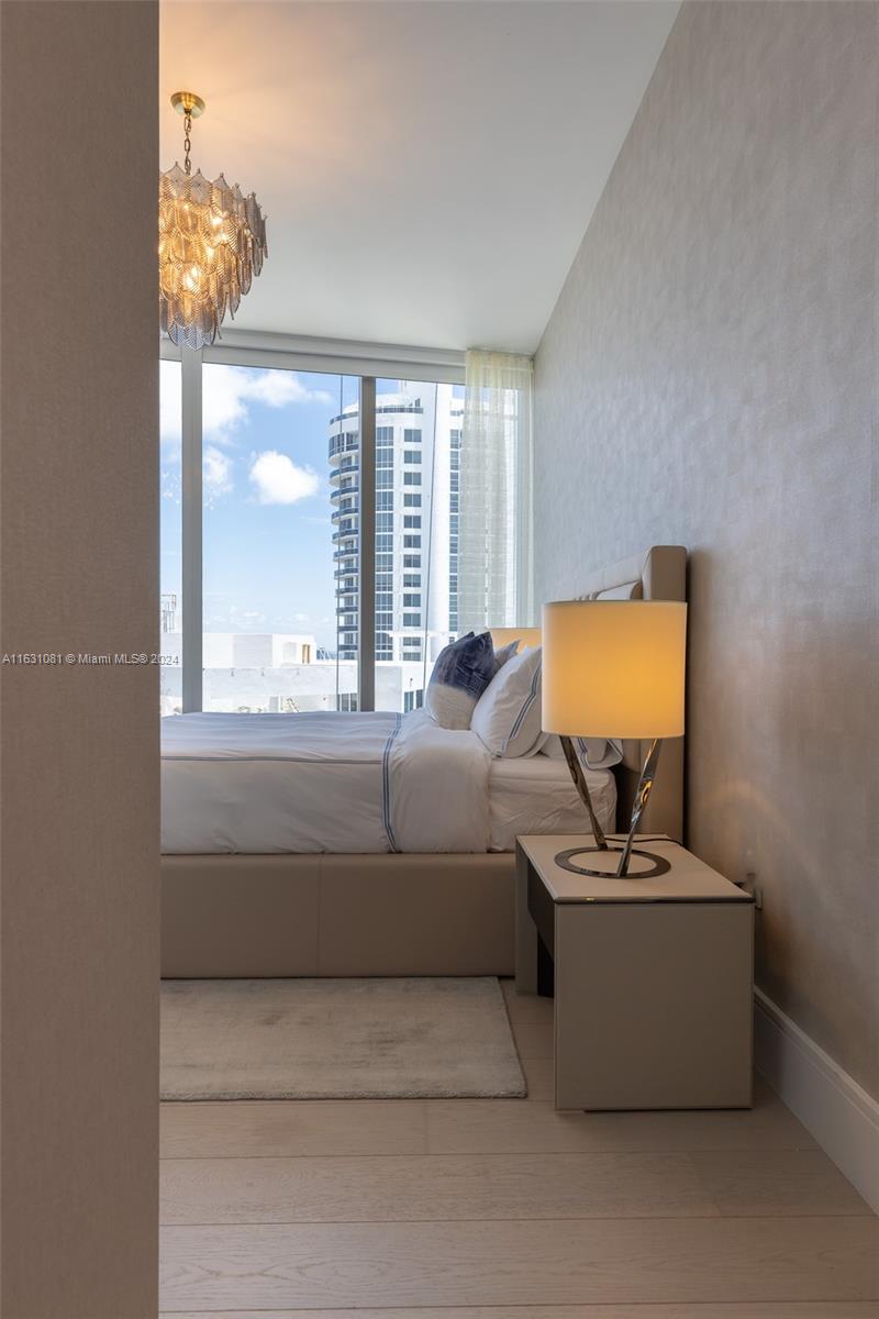 17975 Collins Avenue # 3202