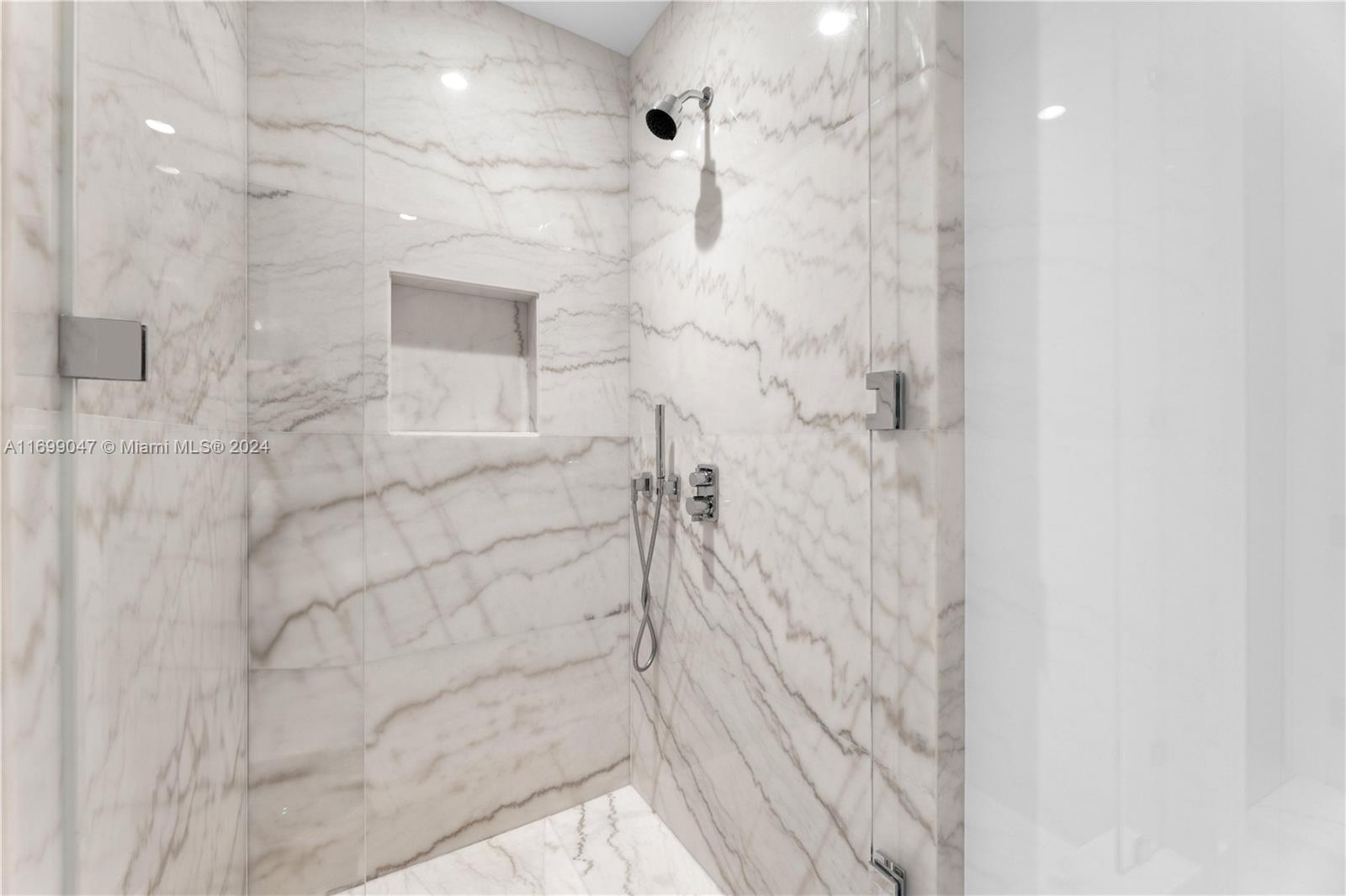17975 Collins Avenue # 3801