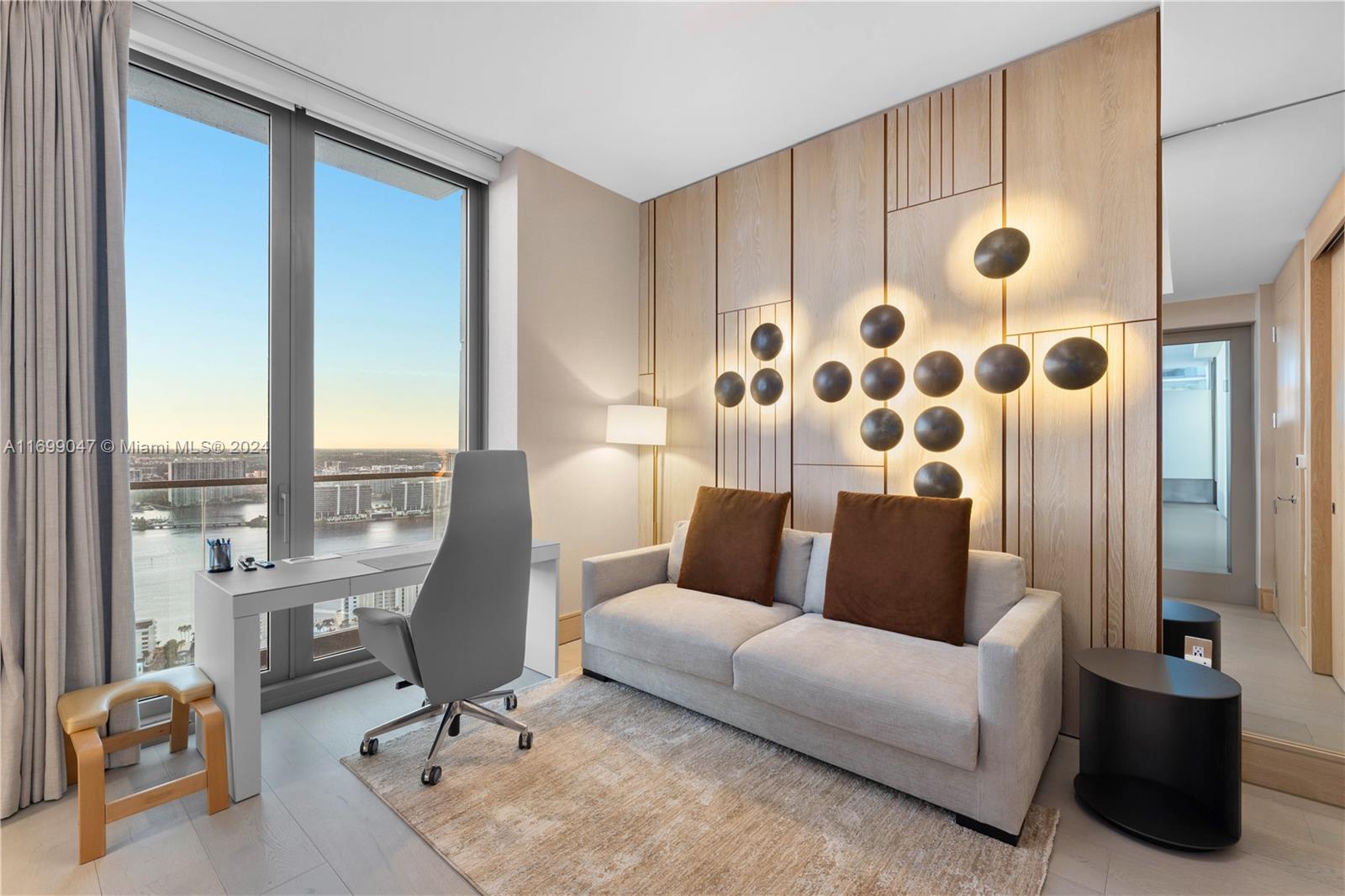 17975 Collins Avenue # 3801