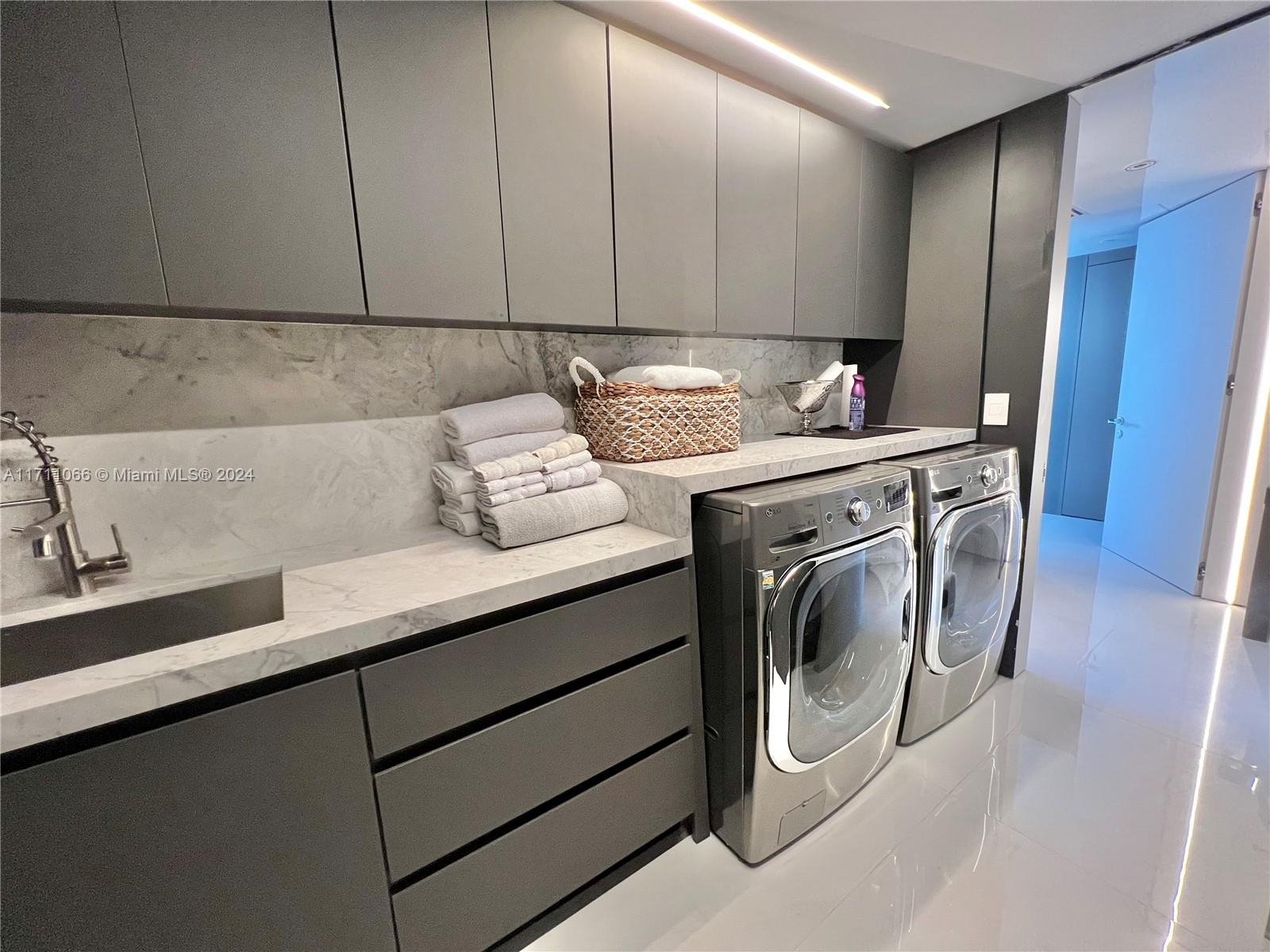17875 Collins Avenue # 3001
