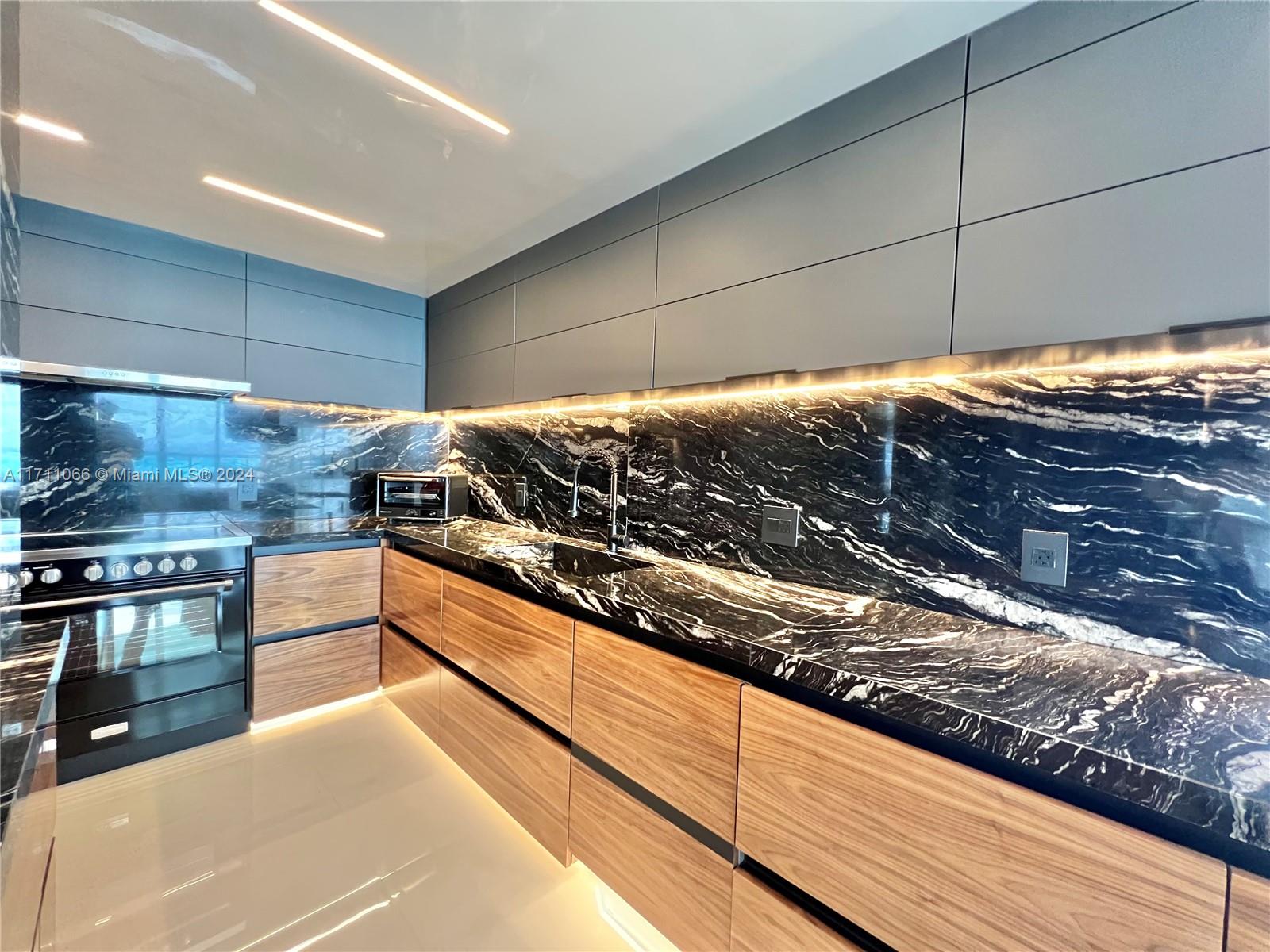 17875 Collins Avenue # 3001