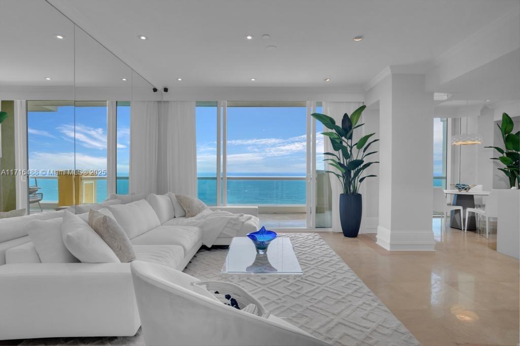 17875 Collins Ave # 2105