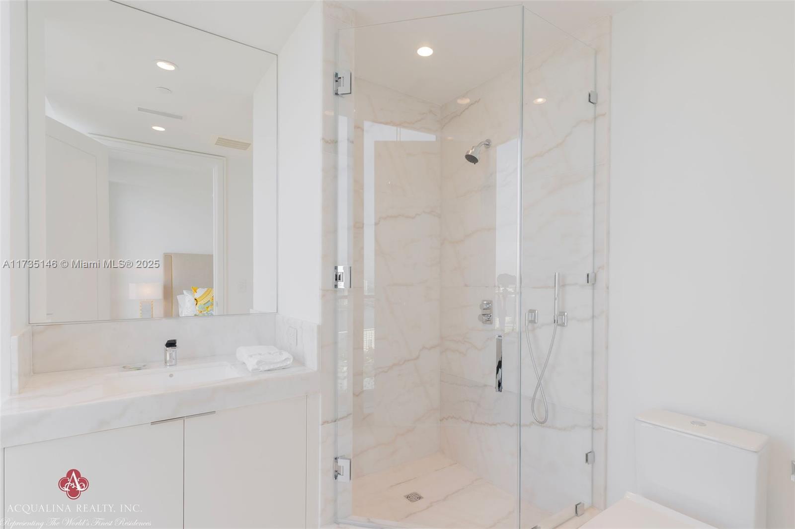 17975 COLLINS AVENUE # 3102