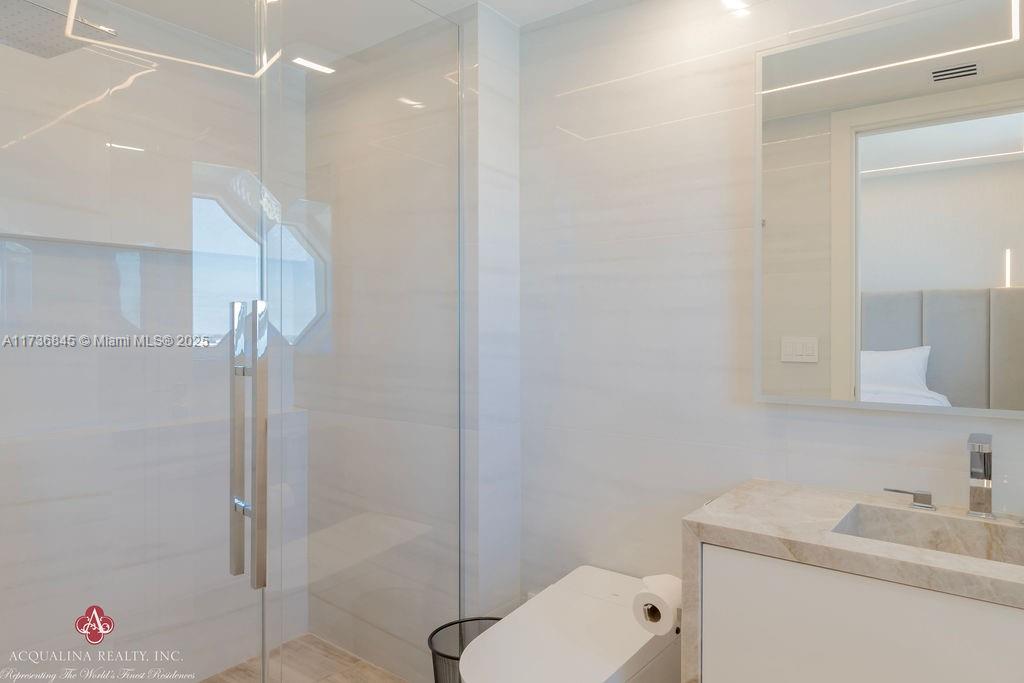 17875 Collins Ave # 4101