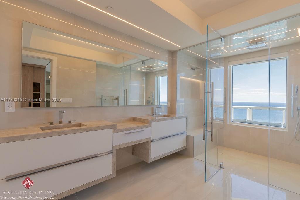 17875 Collins Ave # 4101