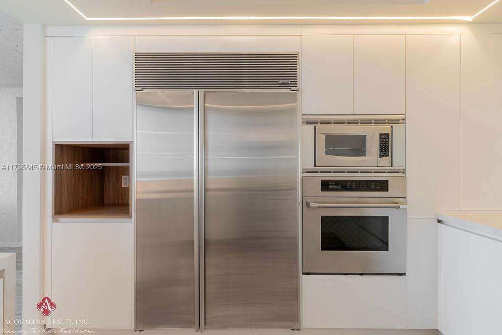 17875 Collins Ave # 4101