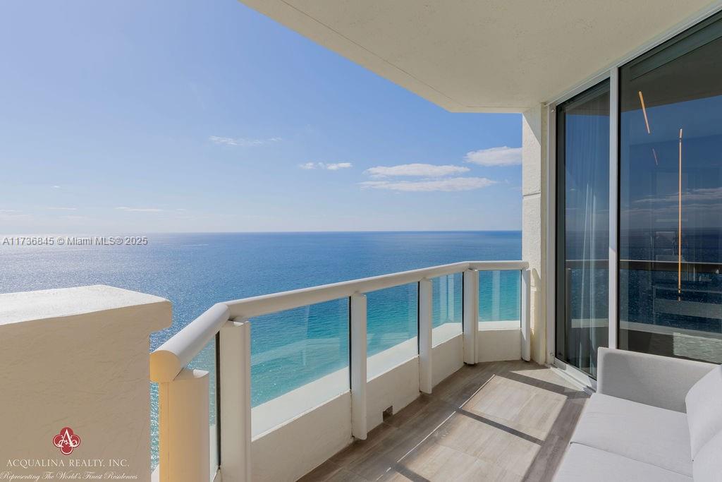 17875 Collins Ave # 4101