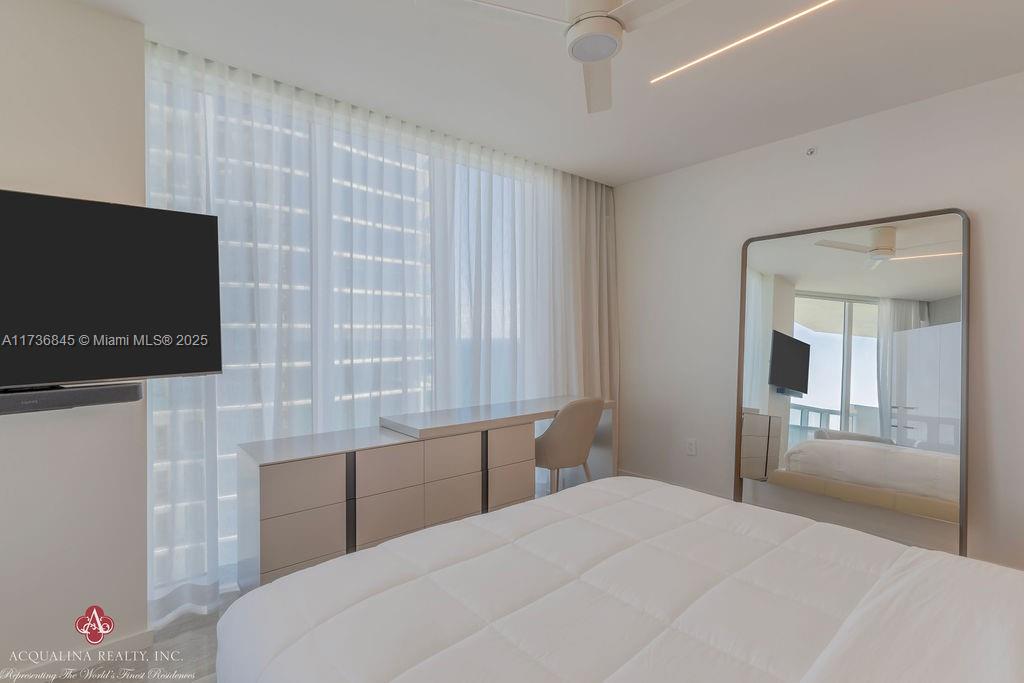 17875 Collins Ave # 4101
