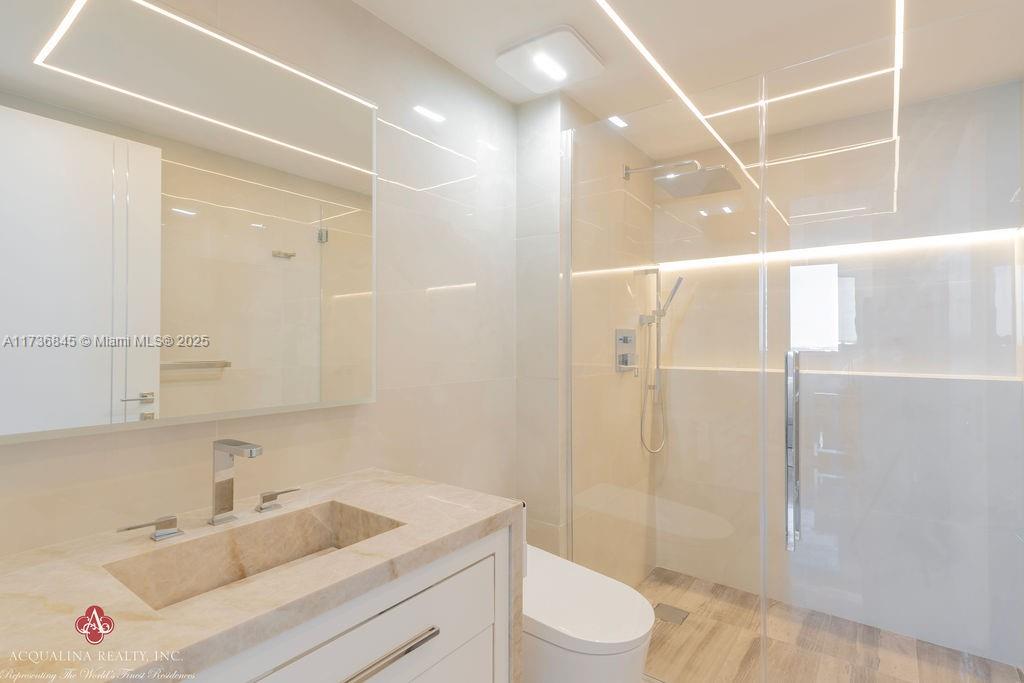 17875 Collins Ave # 4101