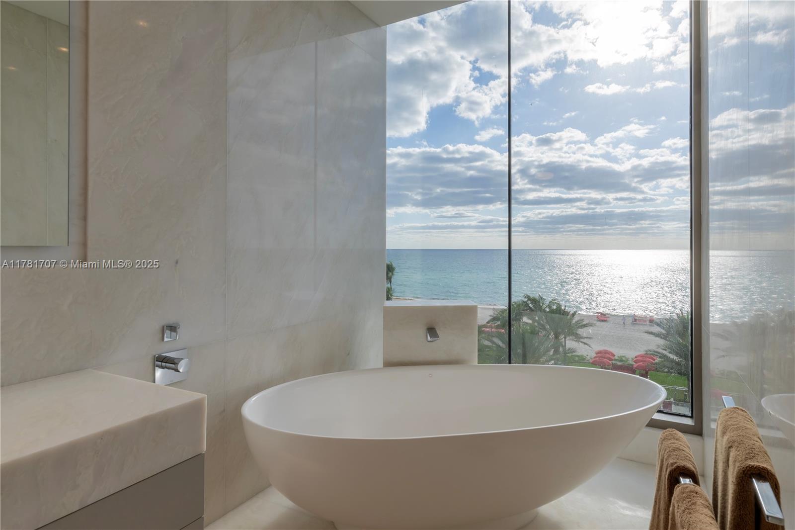 17975 Collins Avenue # 401