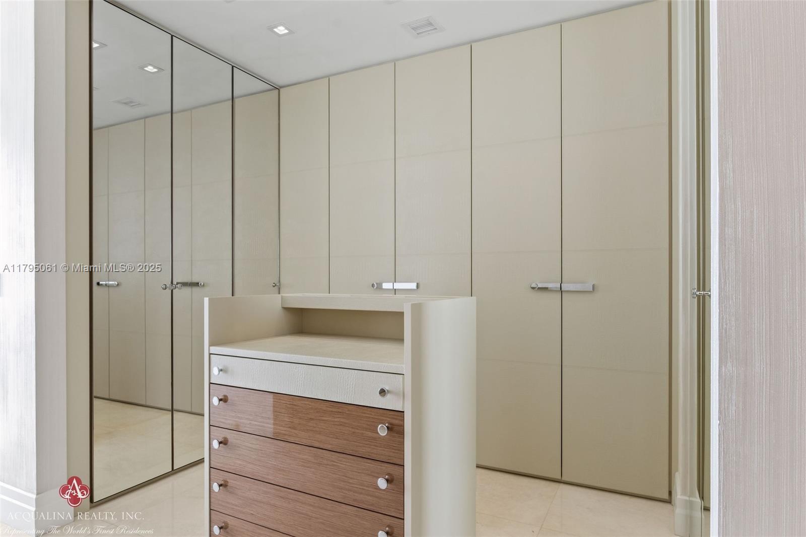 17749 Collins Ave # 1202
