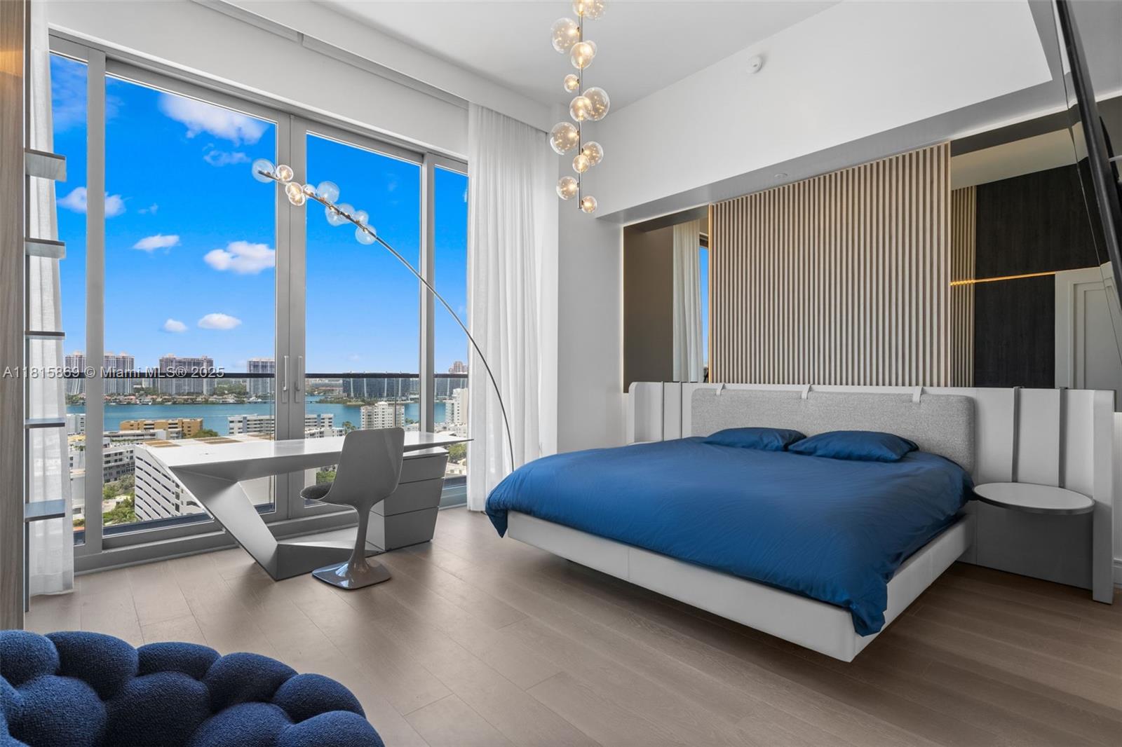 17901 Collins Ave # 1607