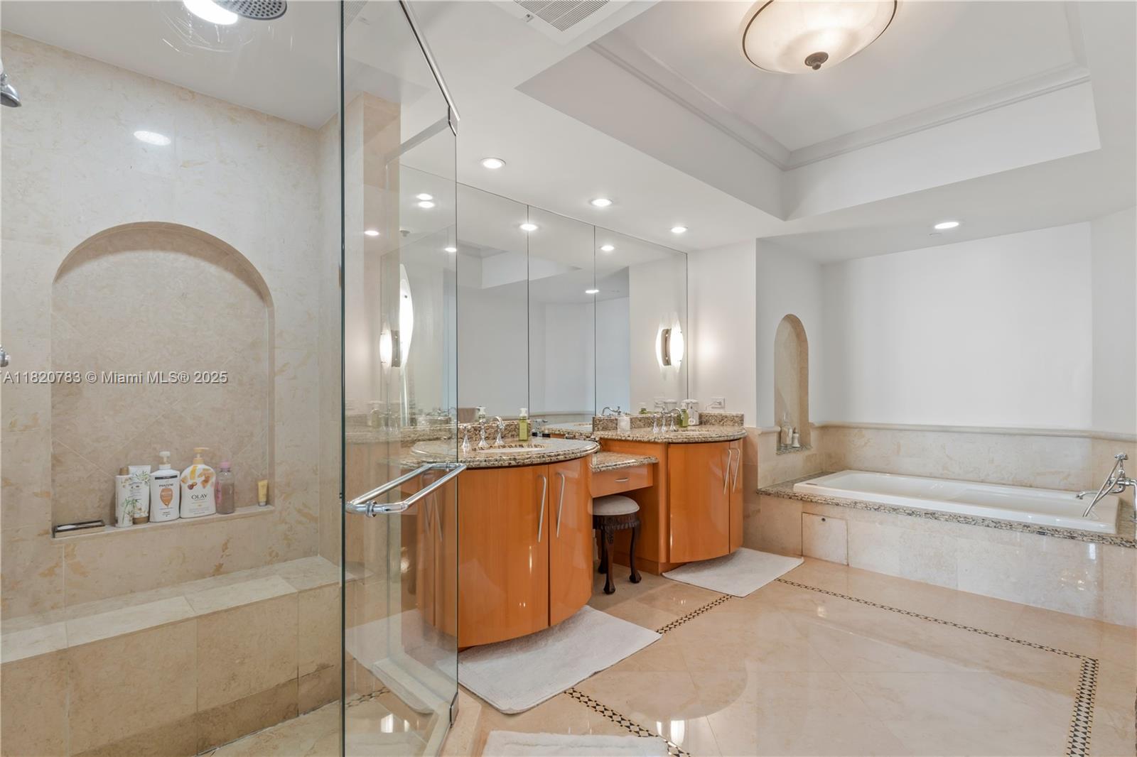 17875 Collins Ave # 3404