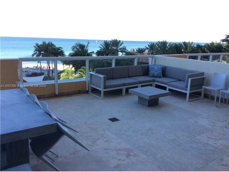 17875 Collins Ave # 505