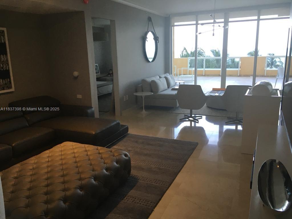 17875 Collins Ave # 505