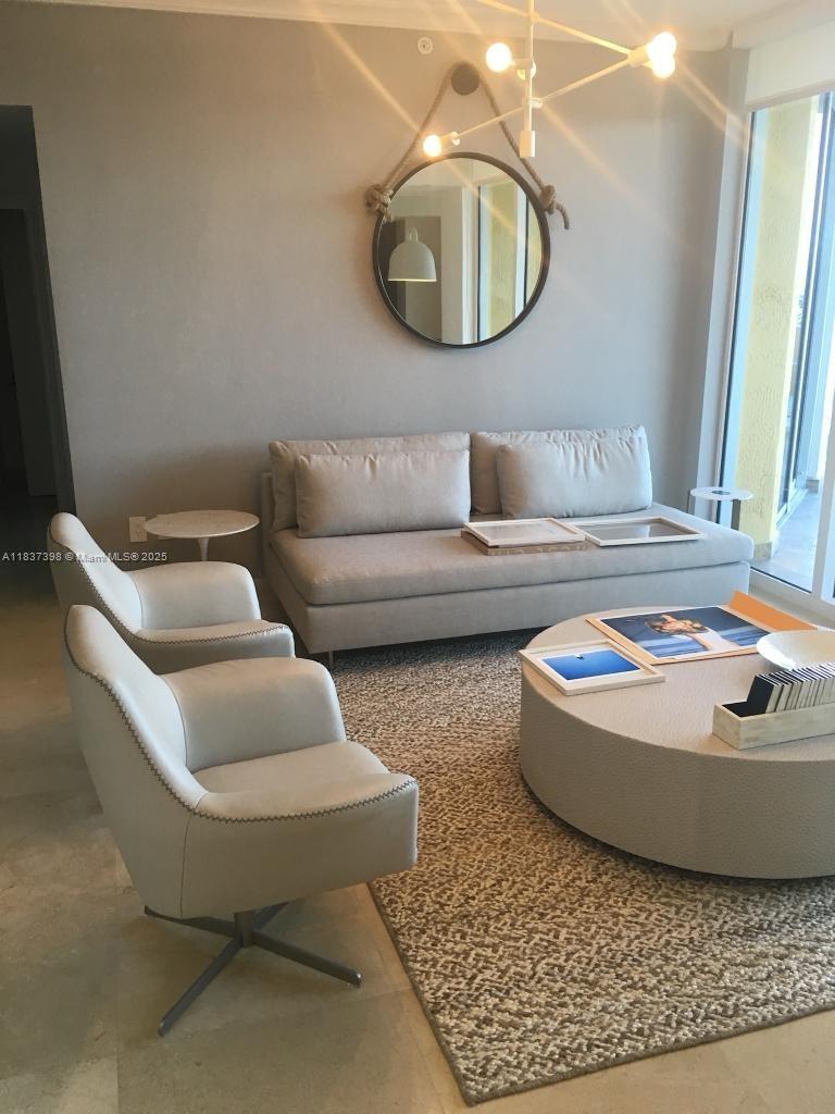 17875 Collins Ave # 505
