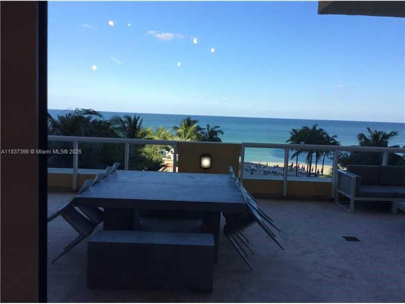 17875 Collins Ave # 505