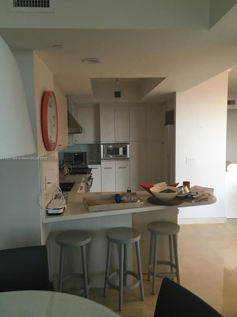 17875 Collins Ave # 505