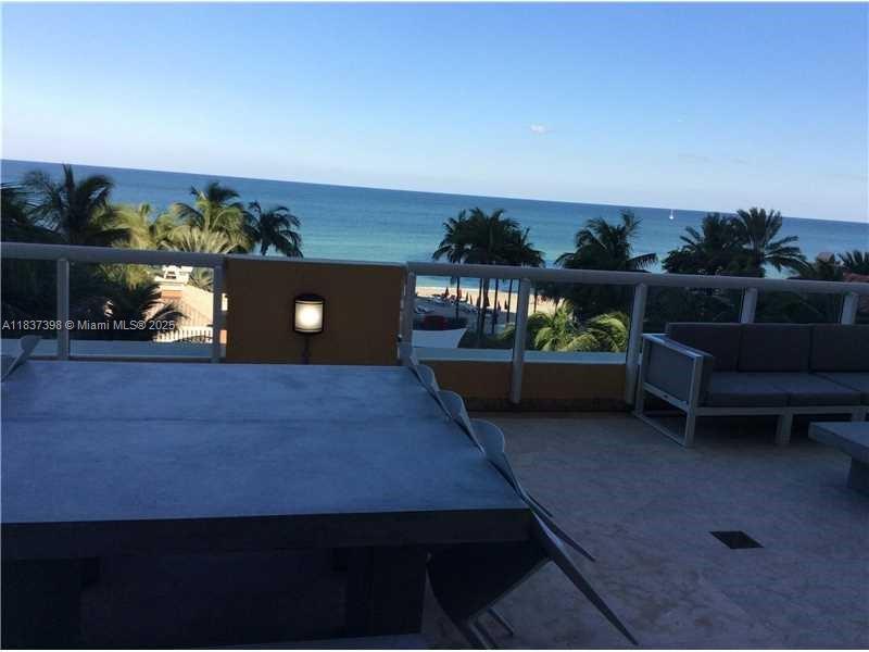 17875 Collins Ave # 505